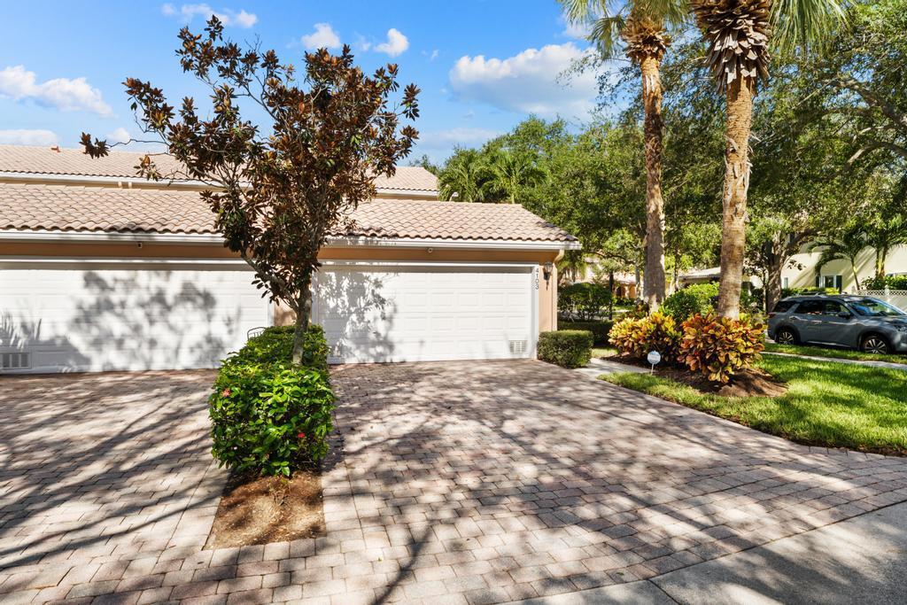 4103 Community Dr Jupiter, FL 33458