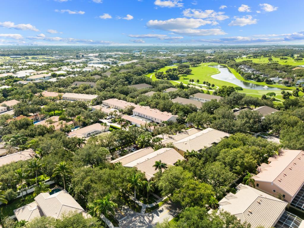 4103 Community Dr Jupiter, FL 33458