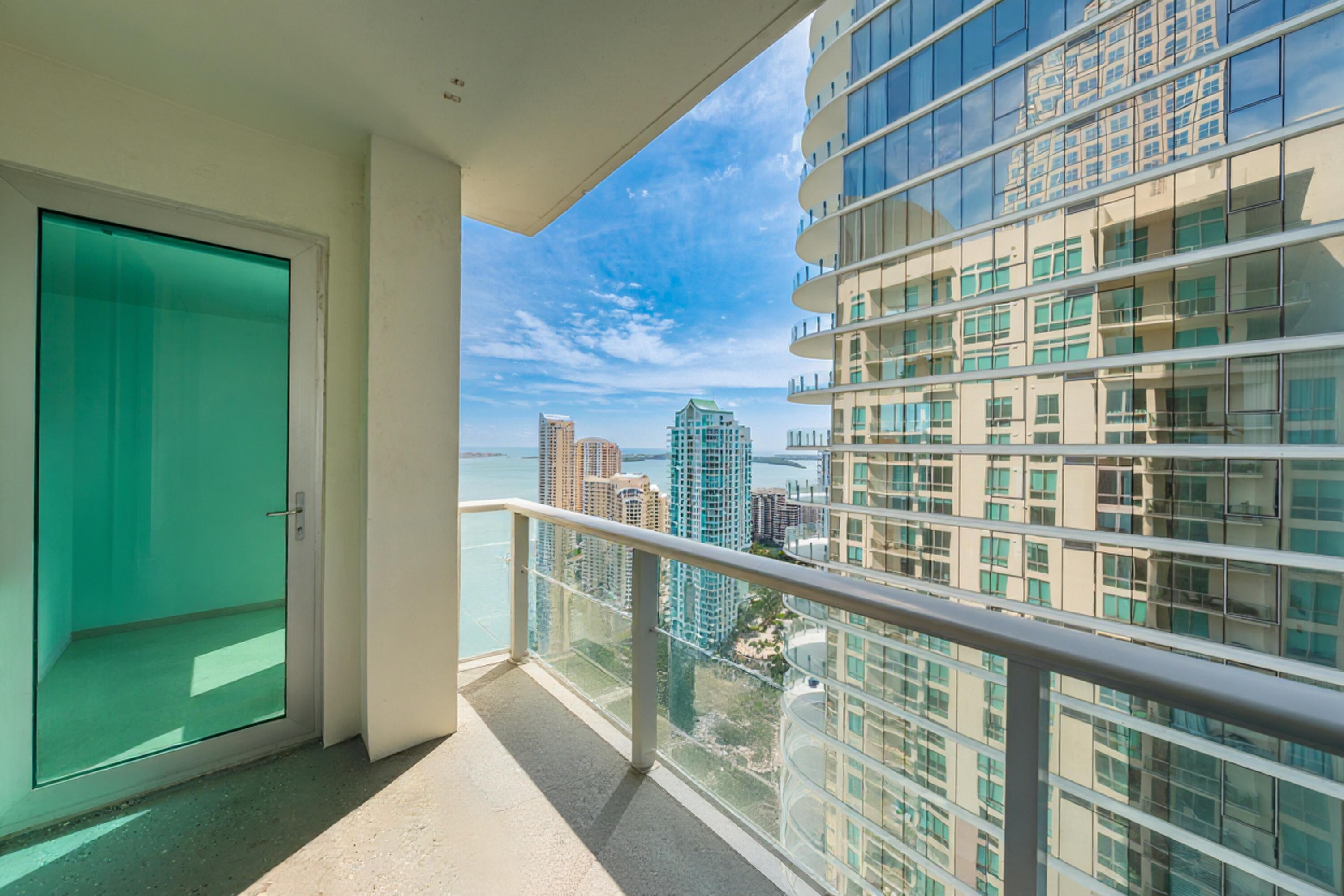 image Met 1 Condo14