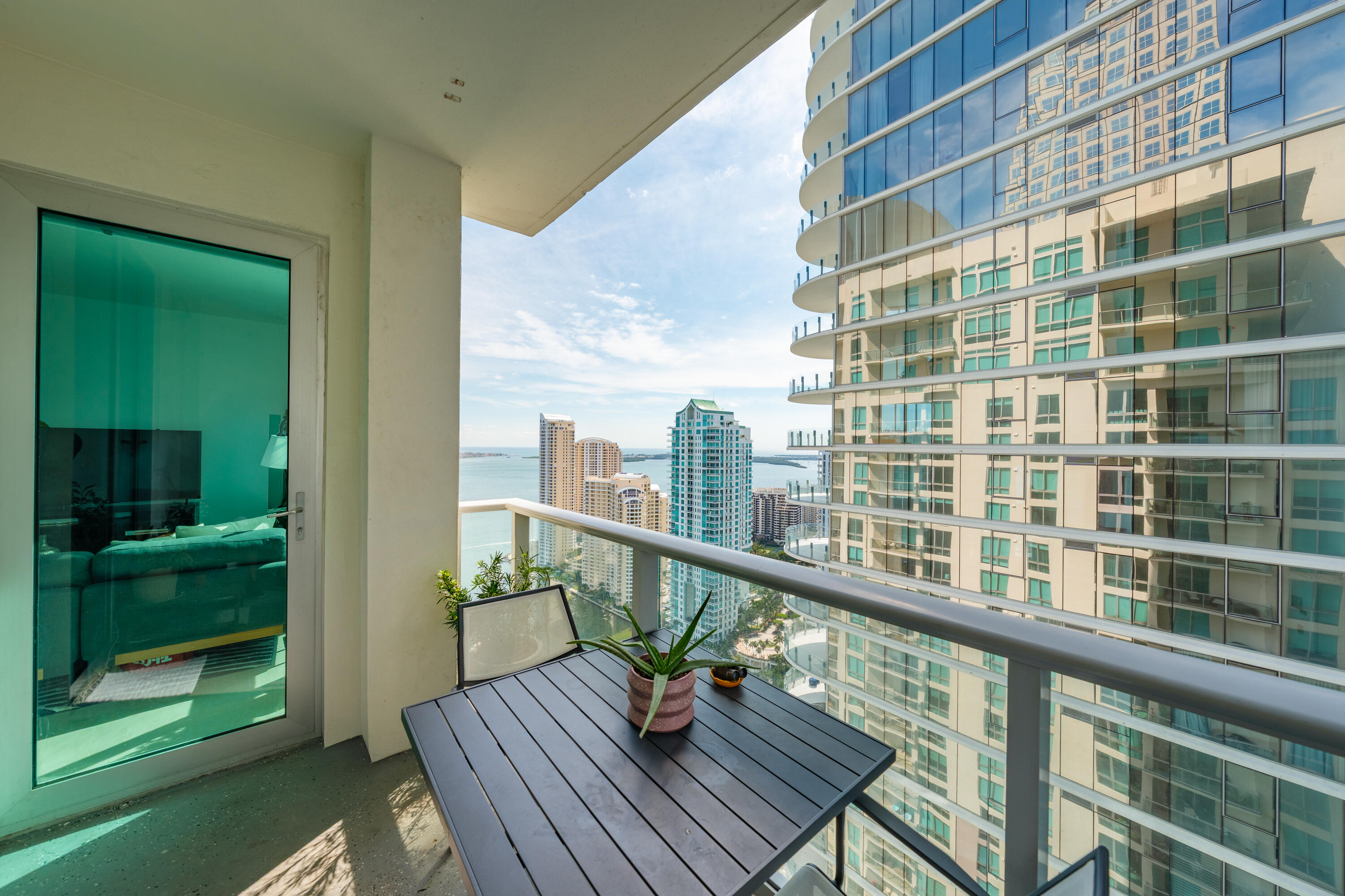 image Met 1 Condo15