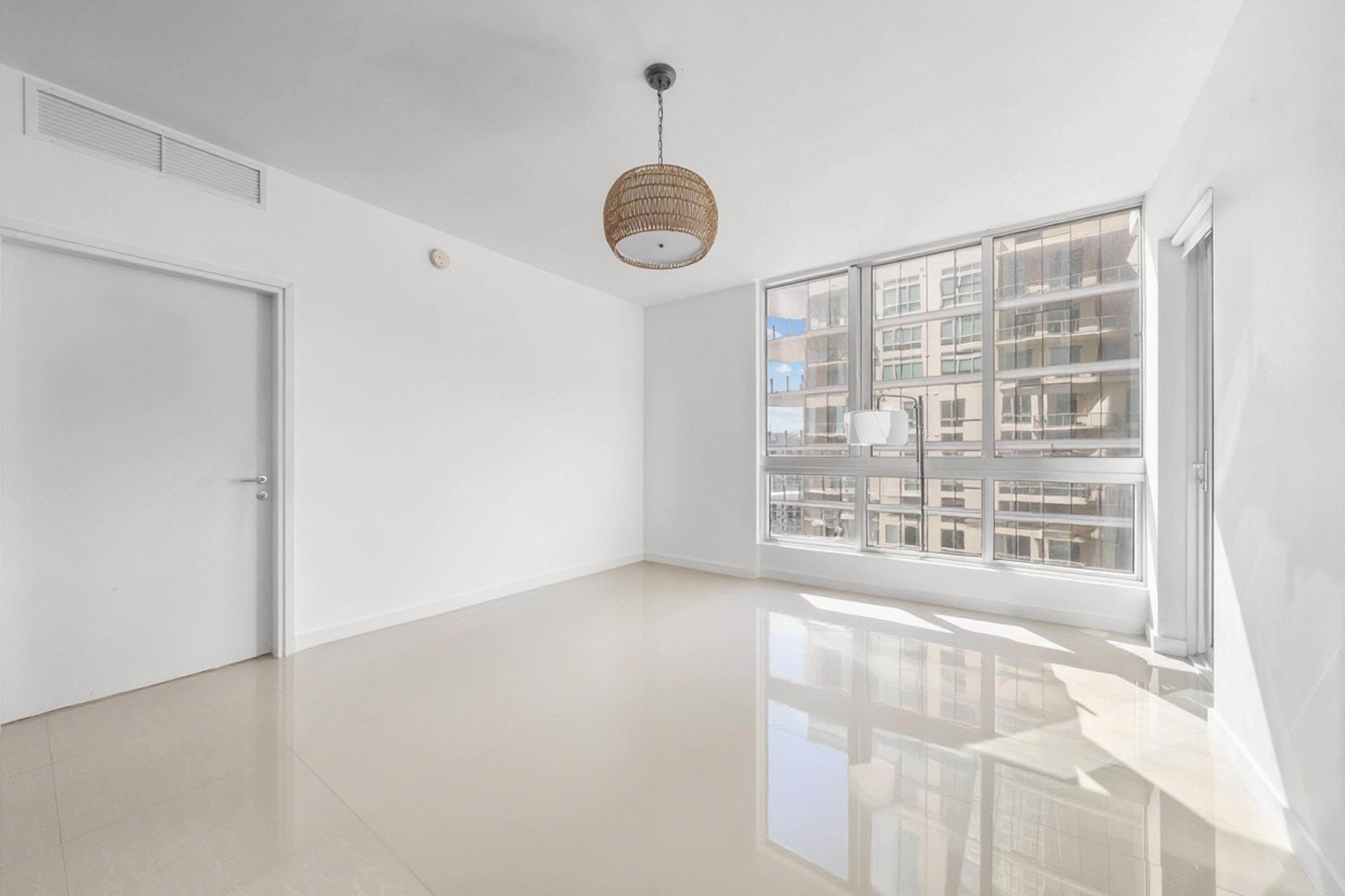 image Met 1 Condo3