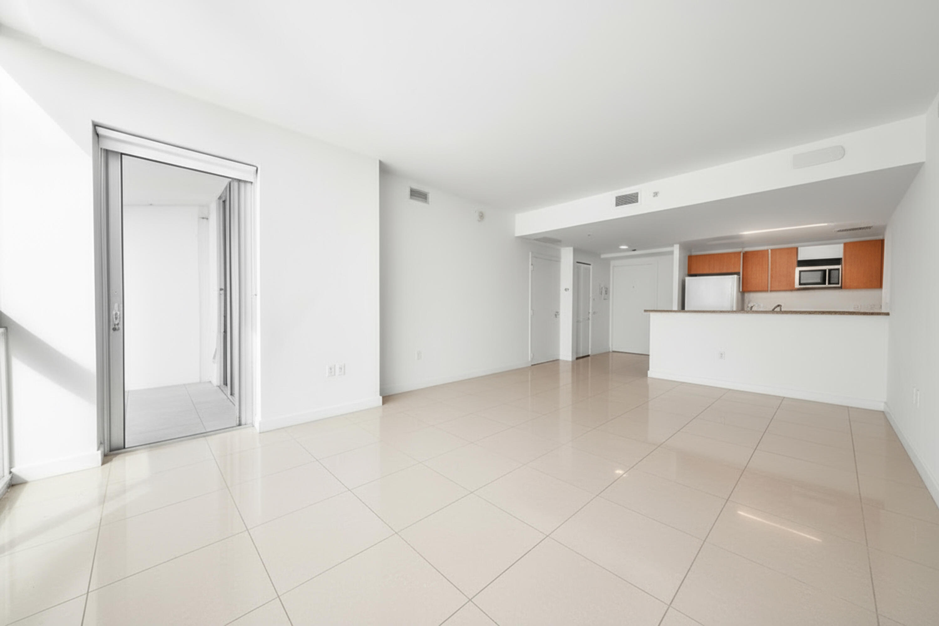 image Met 1 Condo4