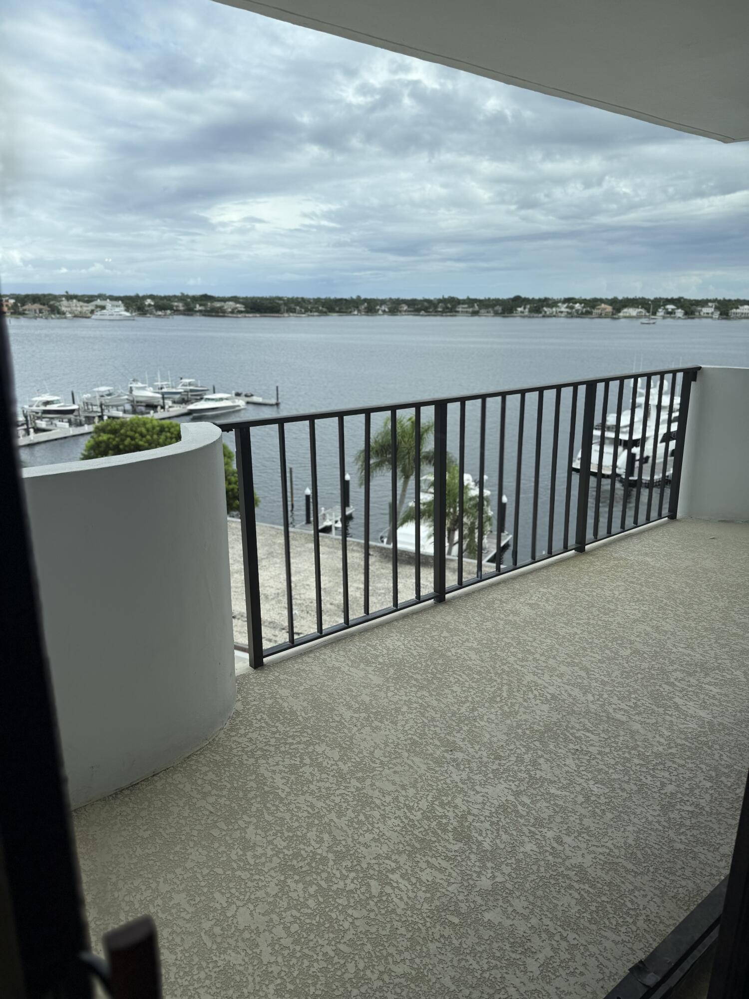 1208 Marine Way #501
