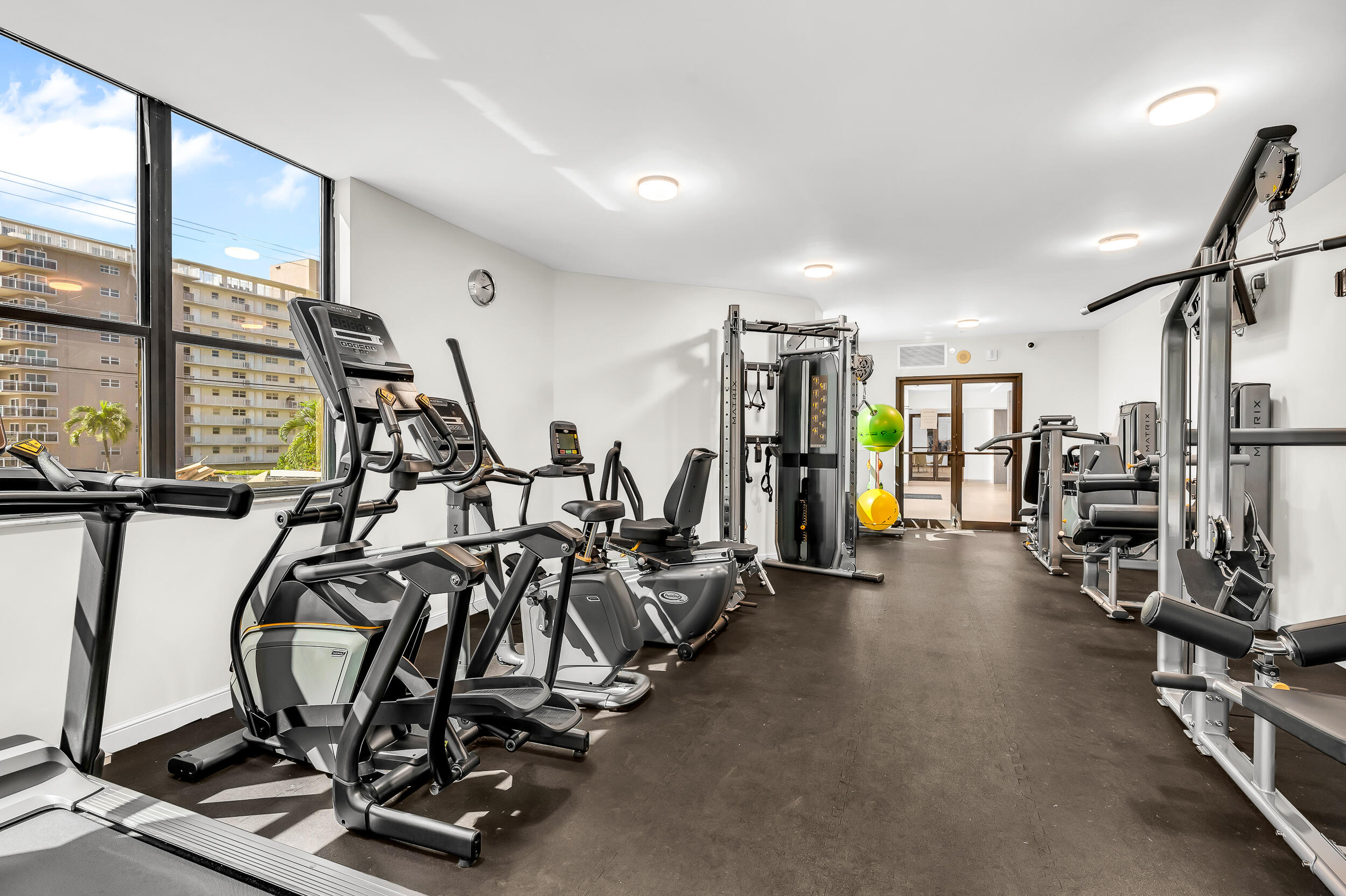 1155 Hillsboro Mile #402 Hillsboro Beach, FL 33062