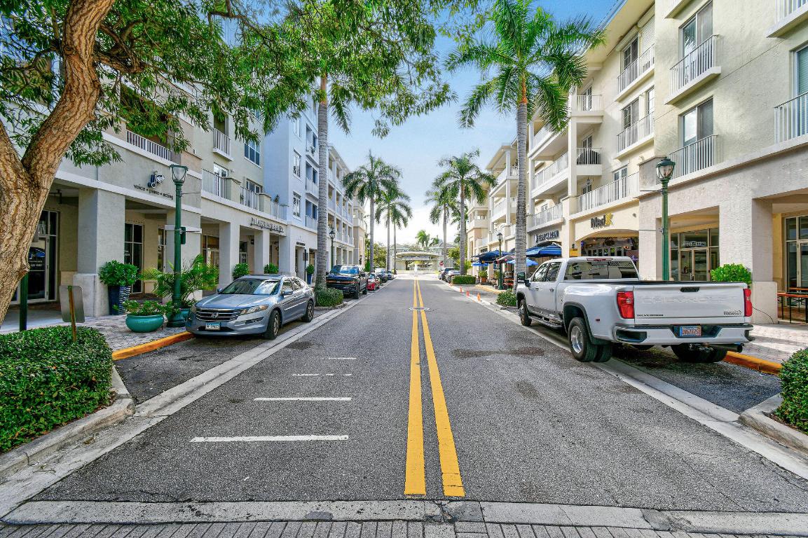 1200 Town Ctr #326 Jupiter, FL 33458