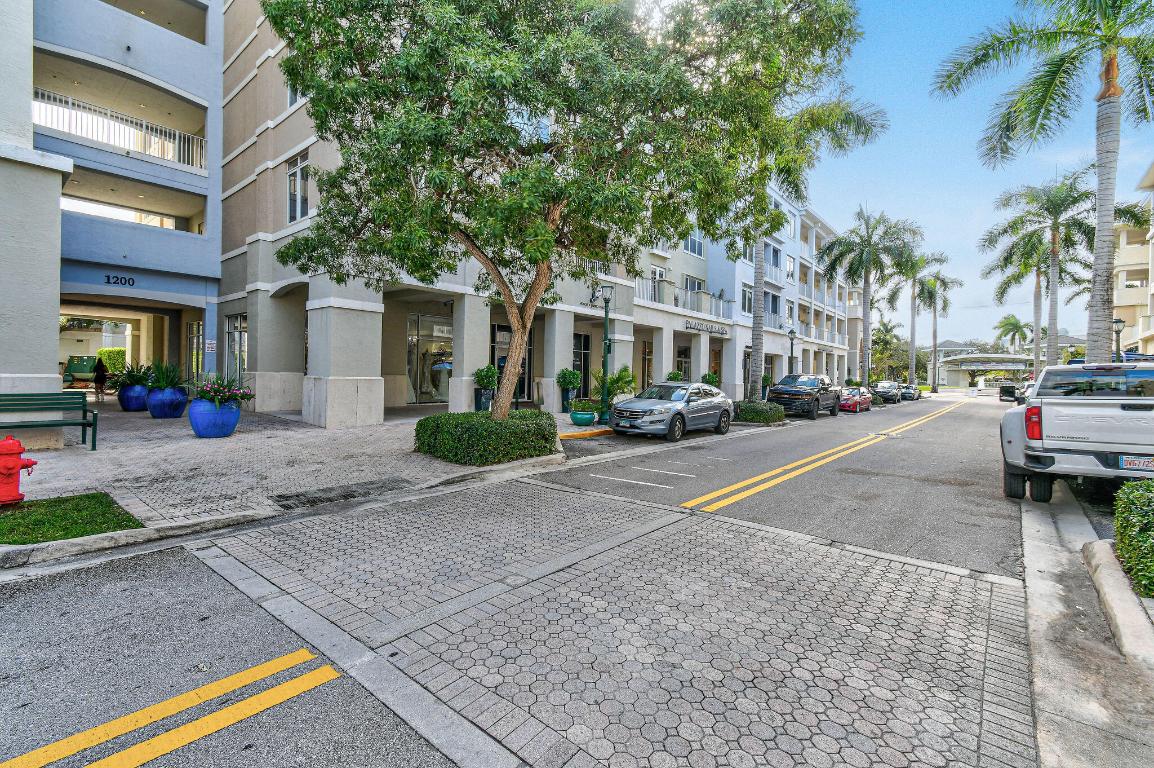 1200 Town Ctr #326 Jupiter, FL 33458