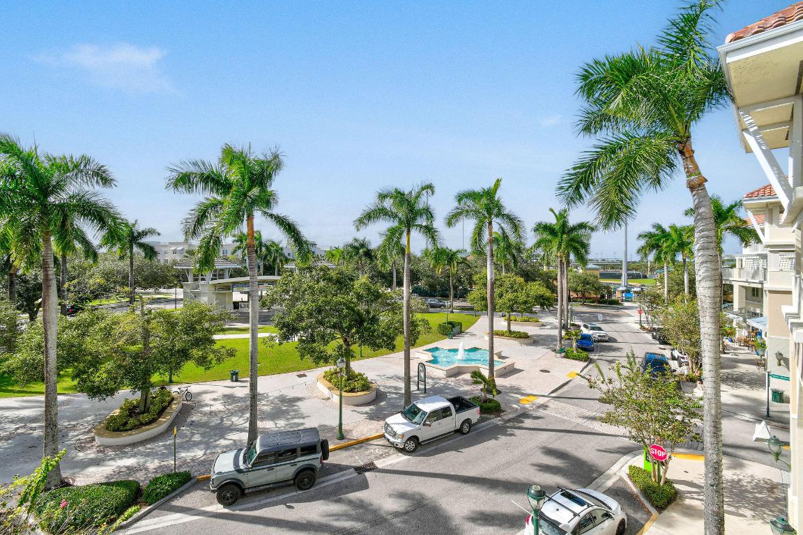 1200 Town Ctr #326 Jupiter, FL 33458