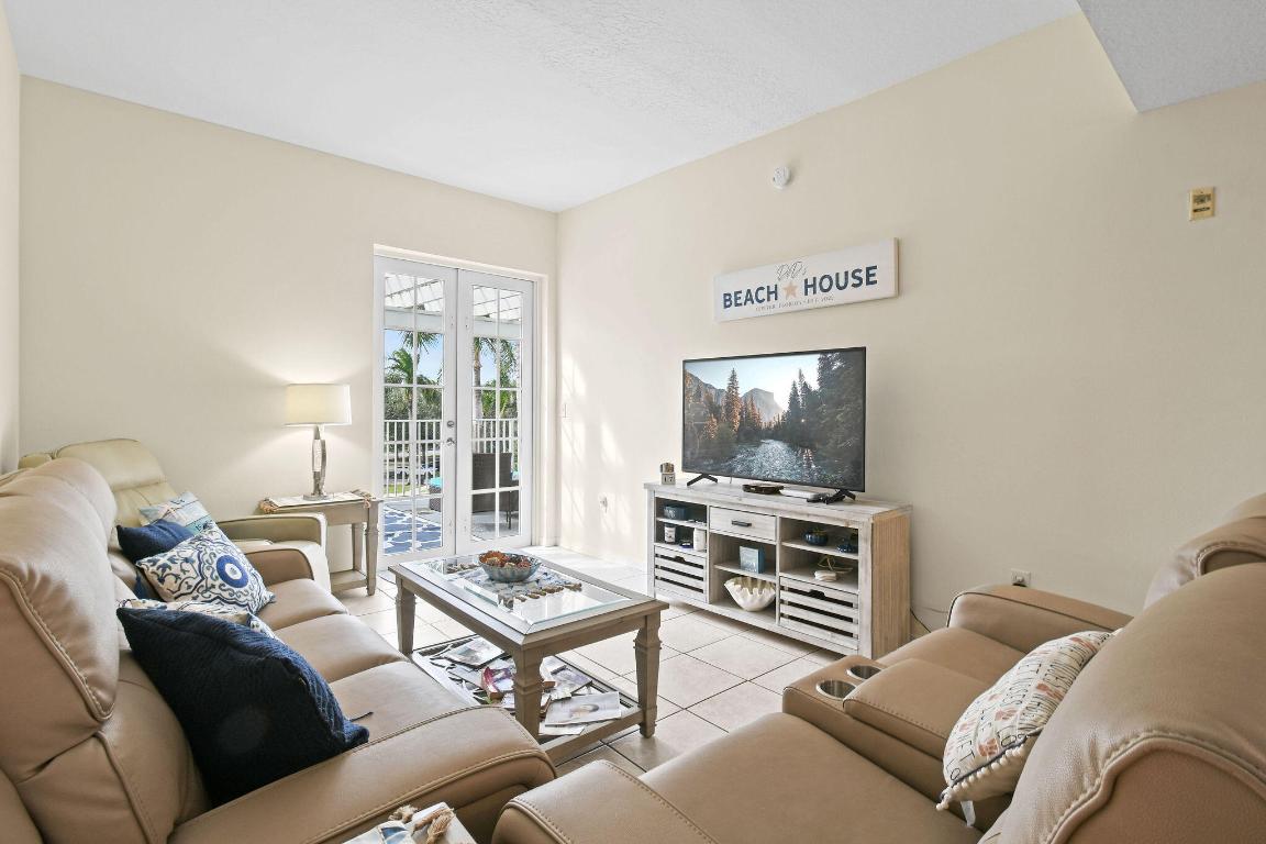 1200 Town Ctr #326 Jupiter, FL 33458