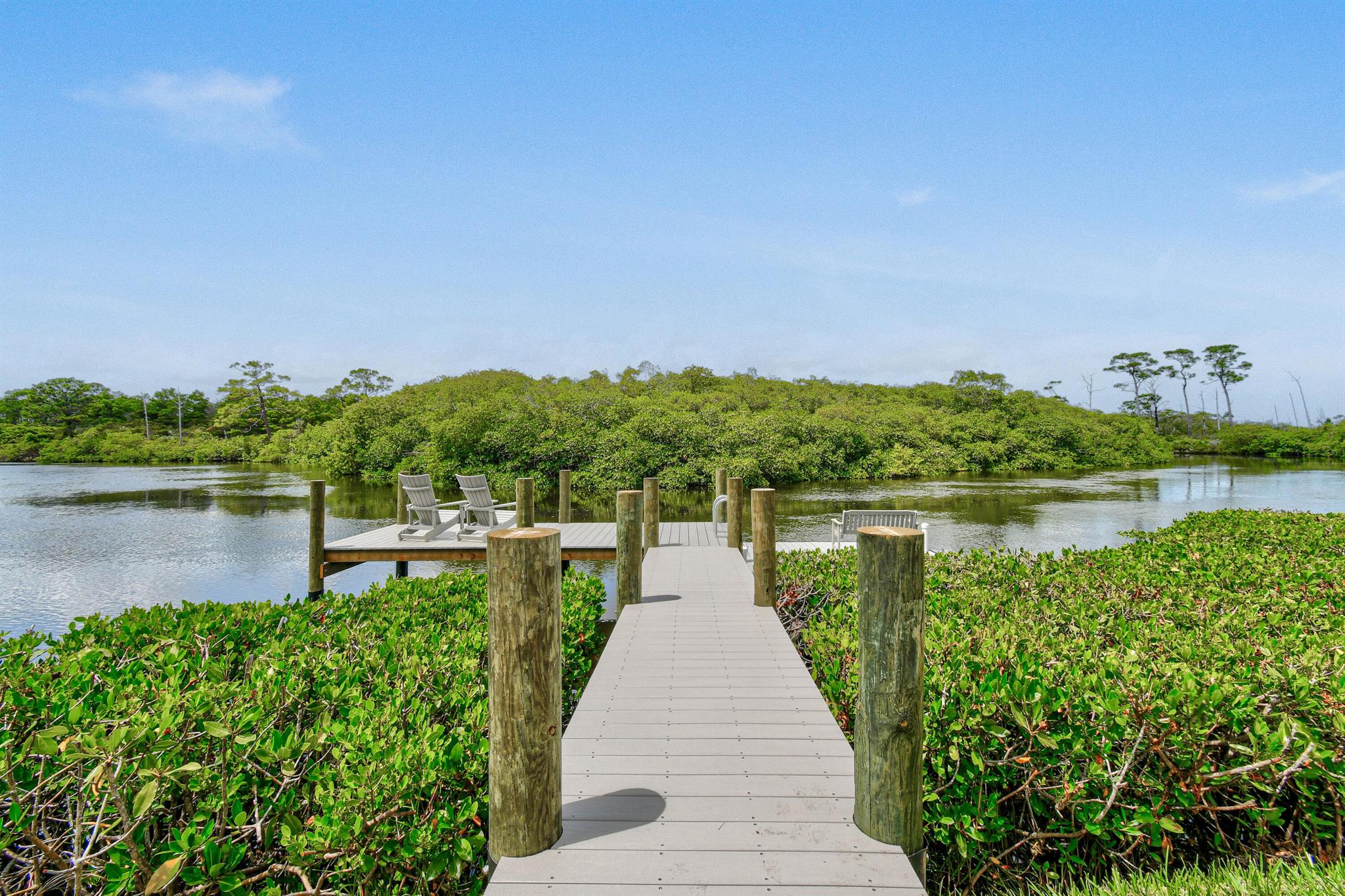 10561 SE Le Parc Jupiter, FL 33469