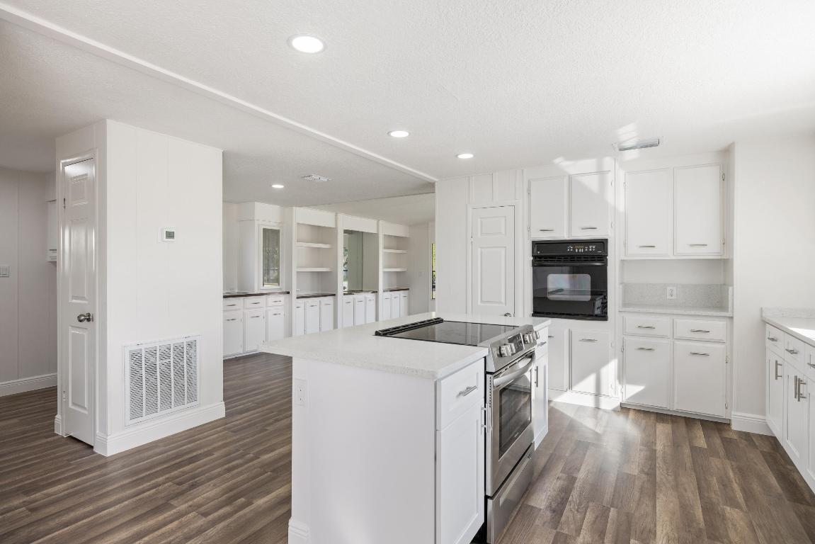 218 S Maple St Fellsmere, FL 32948