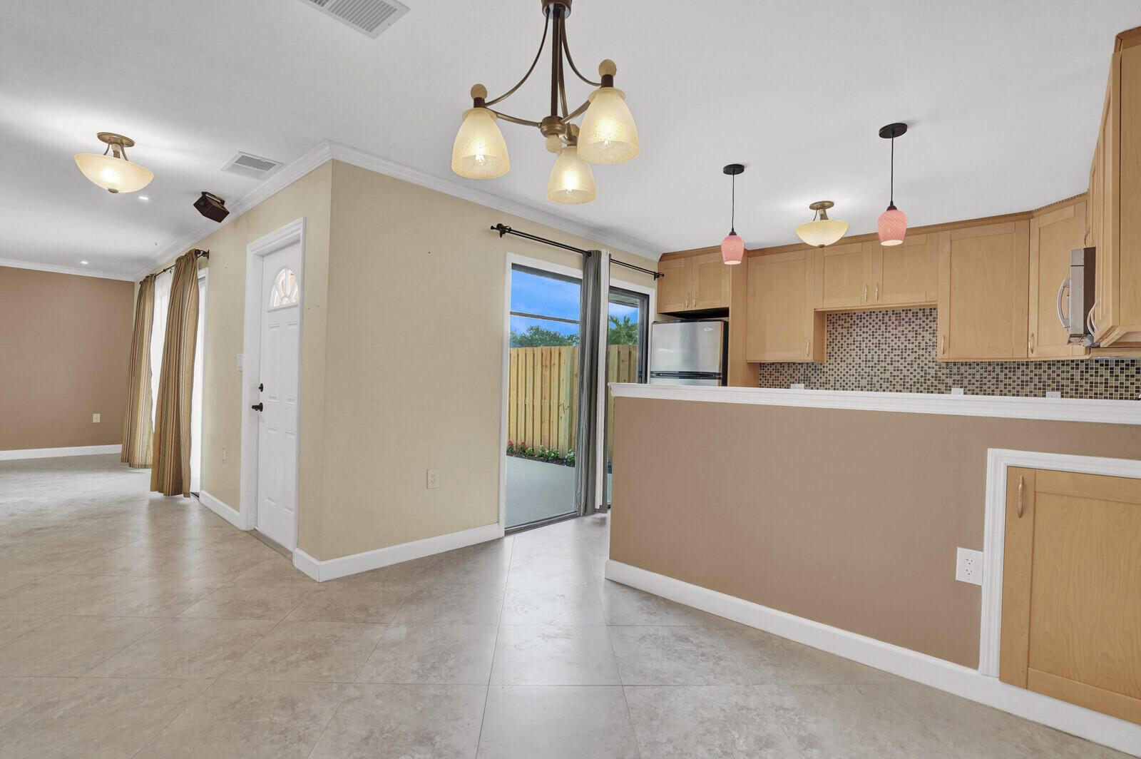 3313 Meridian Way #C Palm Beach Gardens, FL 33410