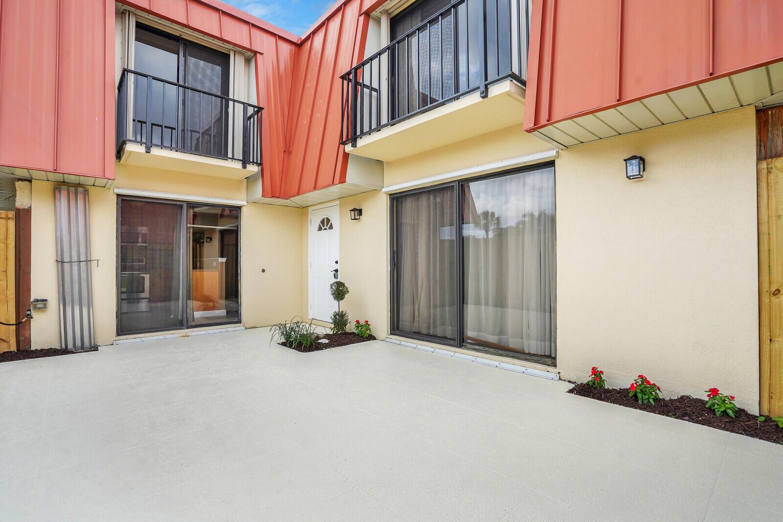 3313 Meridian Way #C Palm Beach Gardens, FL 33410