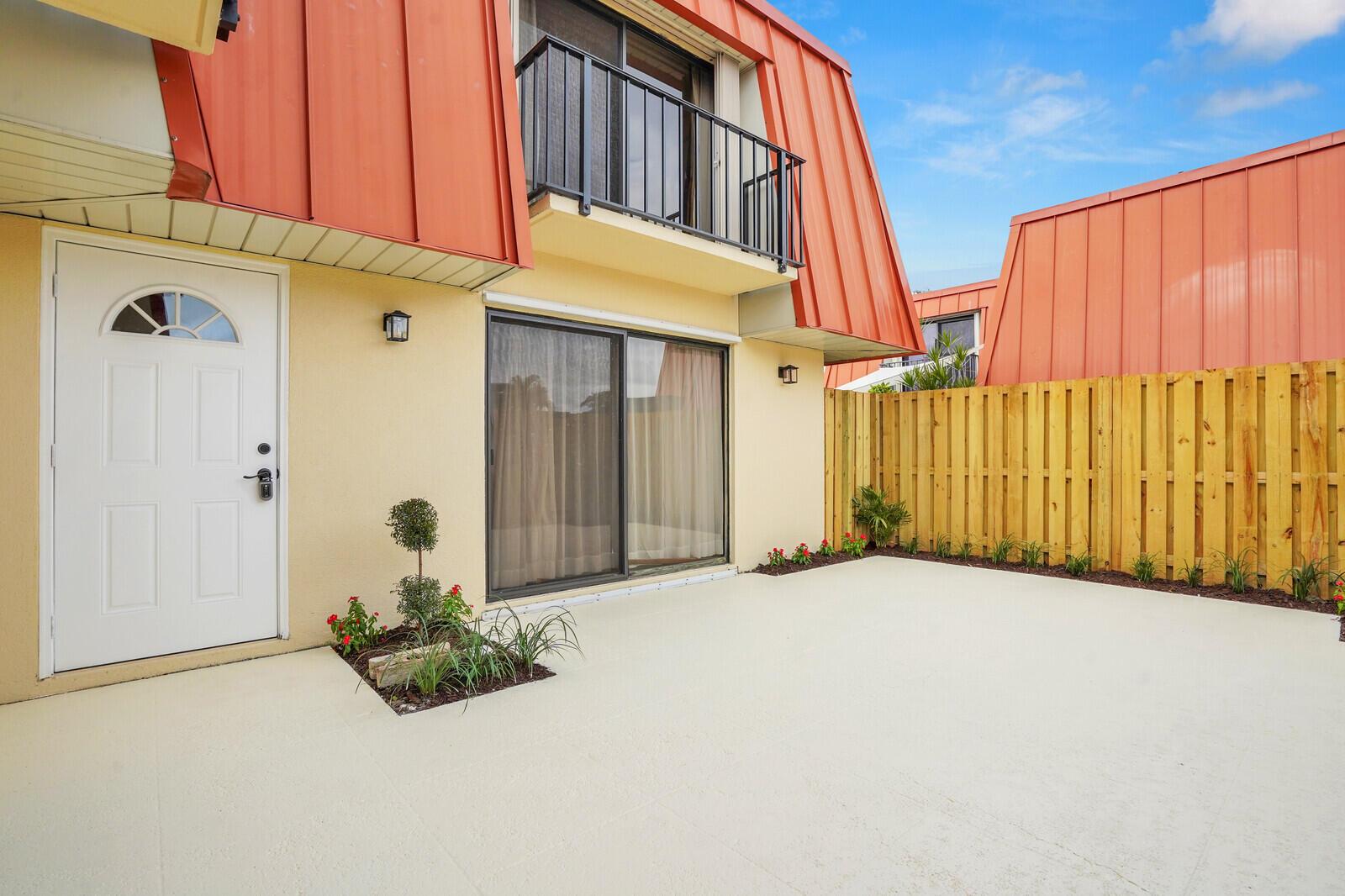 3313 Meridian Way #C Palm Beach Gardens, FL 33410