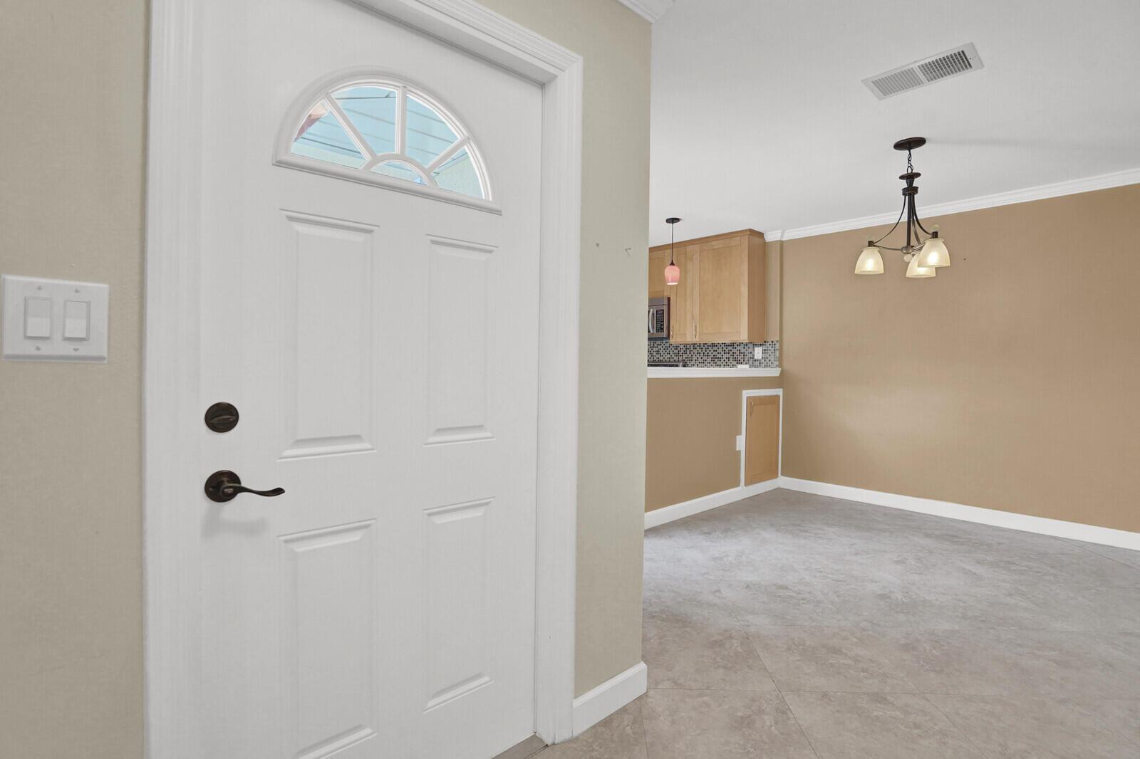 3313 Meridian Way #C Palm Beach Gardens, FL 33410