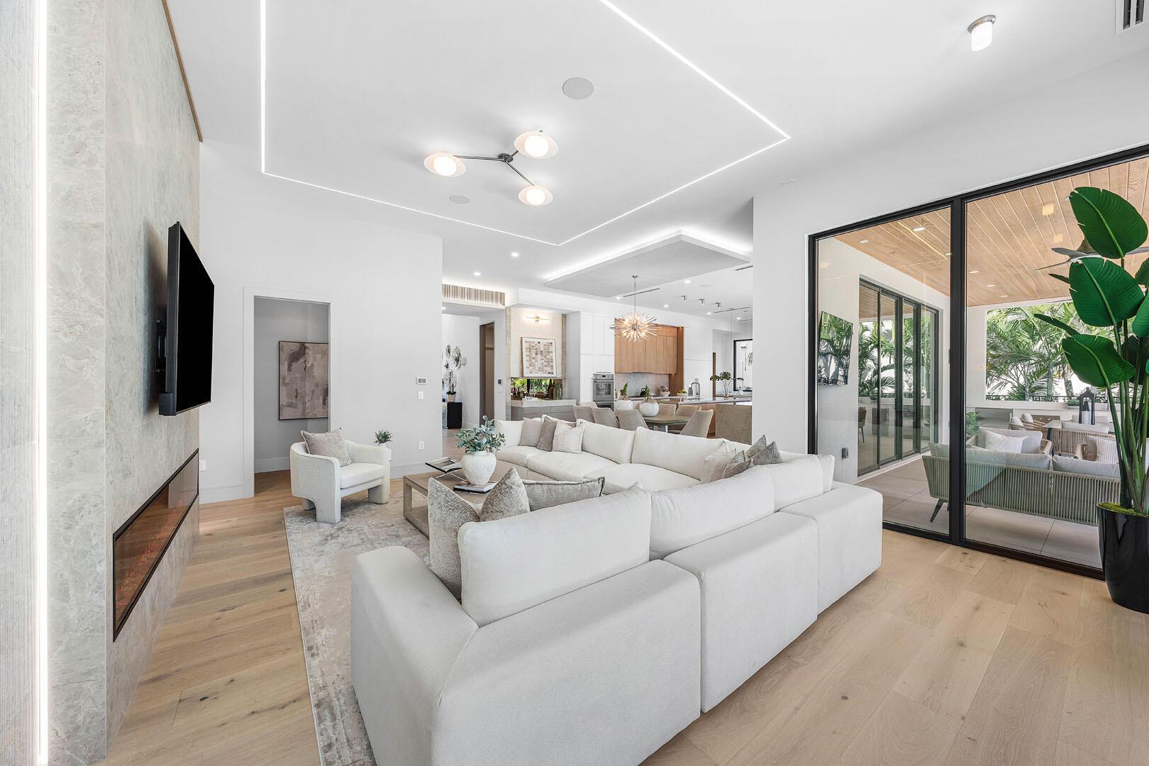 2240 Date Palm Rd Boca Raton, FL 33432