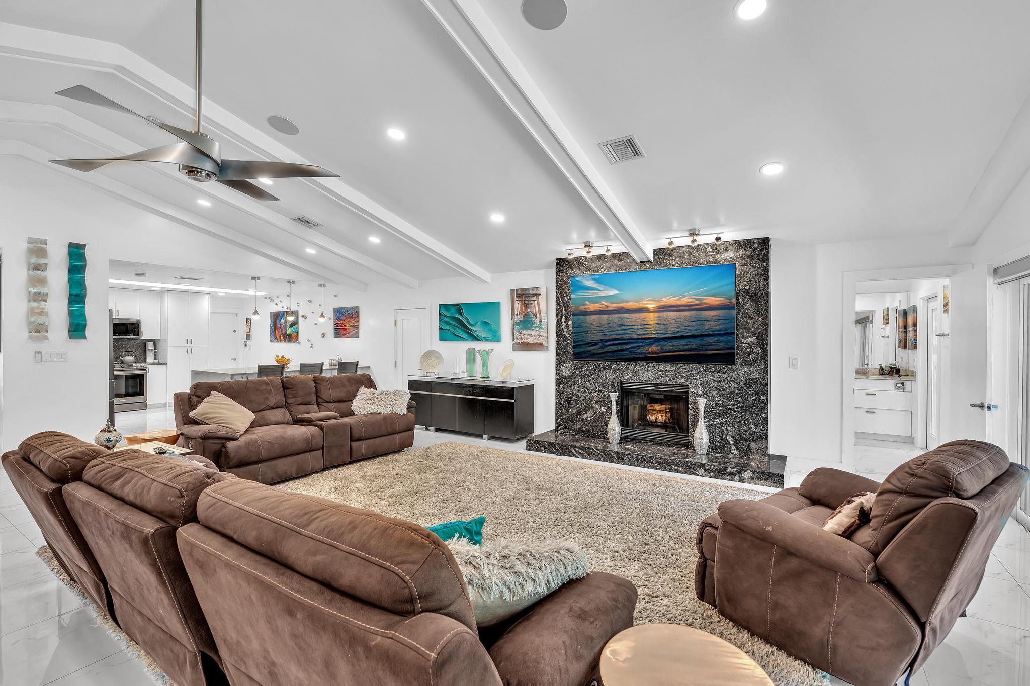 20104 Back Nine Dr Boca Raton, FL 33498