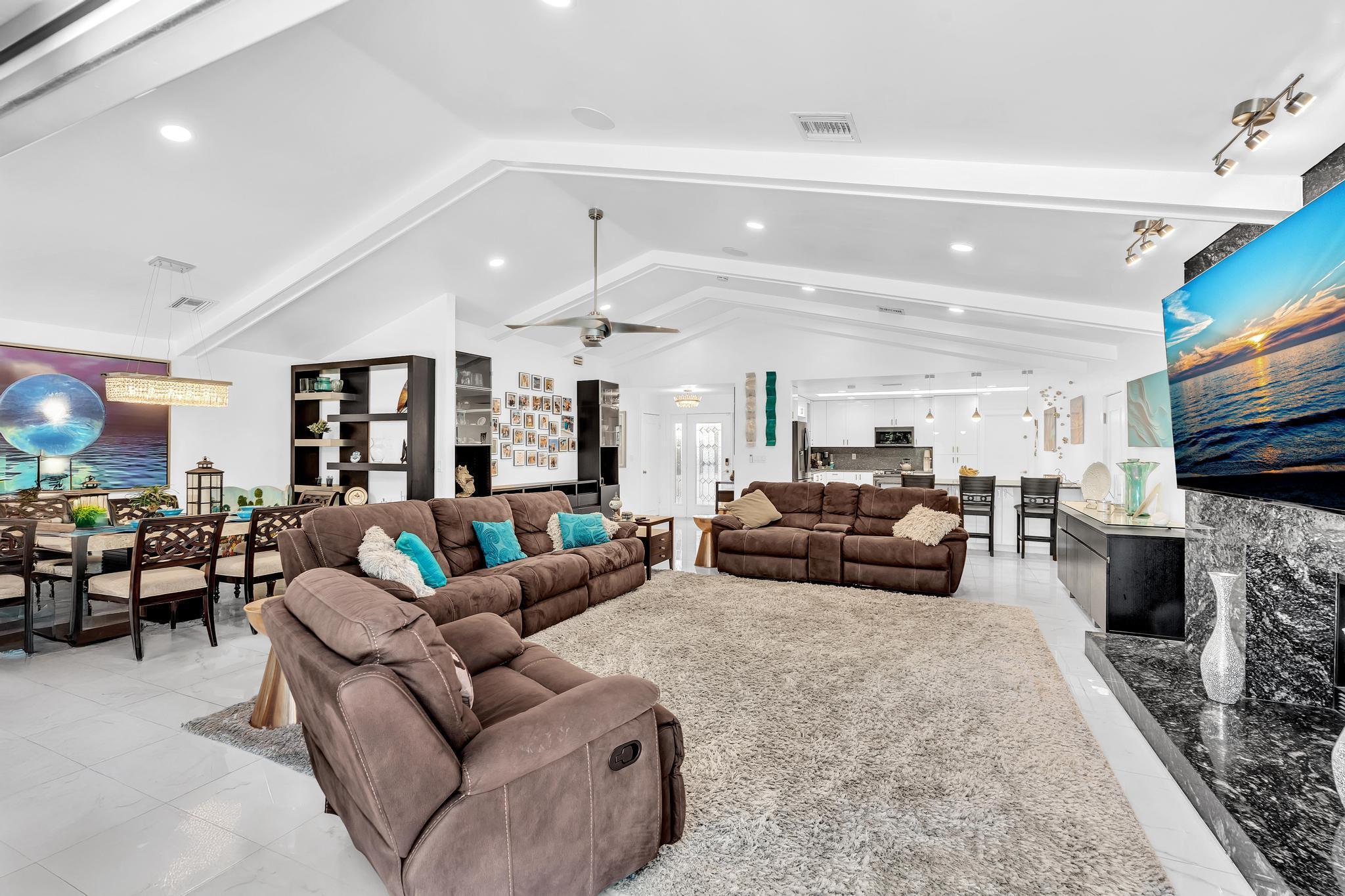 20104 Back Nine Dr Boca Raton, FL 33498