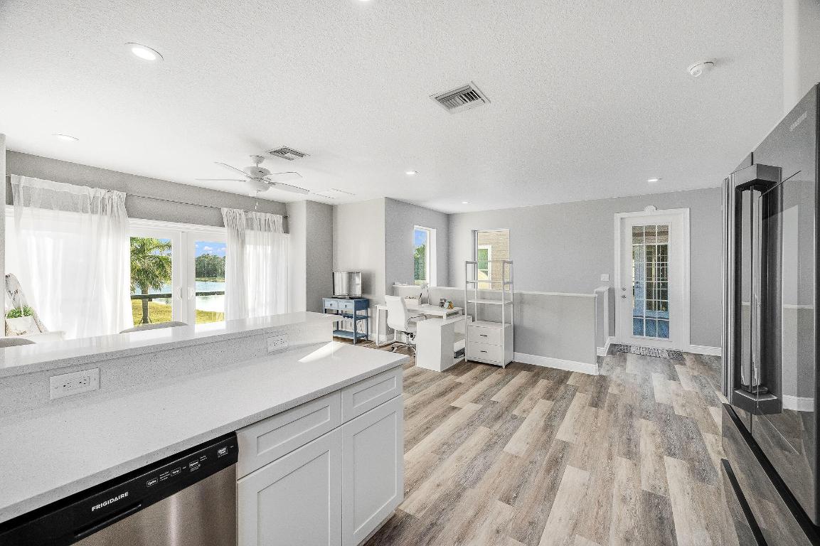 4236 Hield Rd Palm Bay, FL 32907