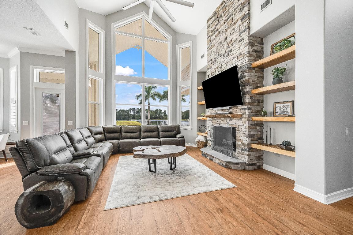 4236 Hield Rd Palm Bay, FL 32907