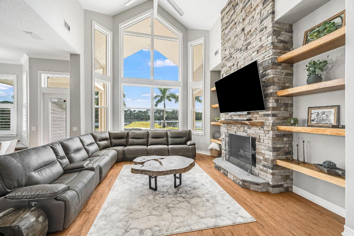 4236 Hield Rd Palm Bay, FL 32907