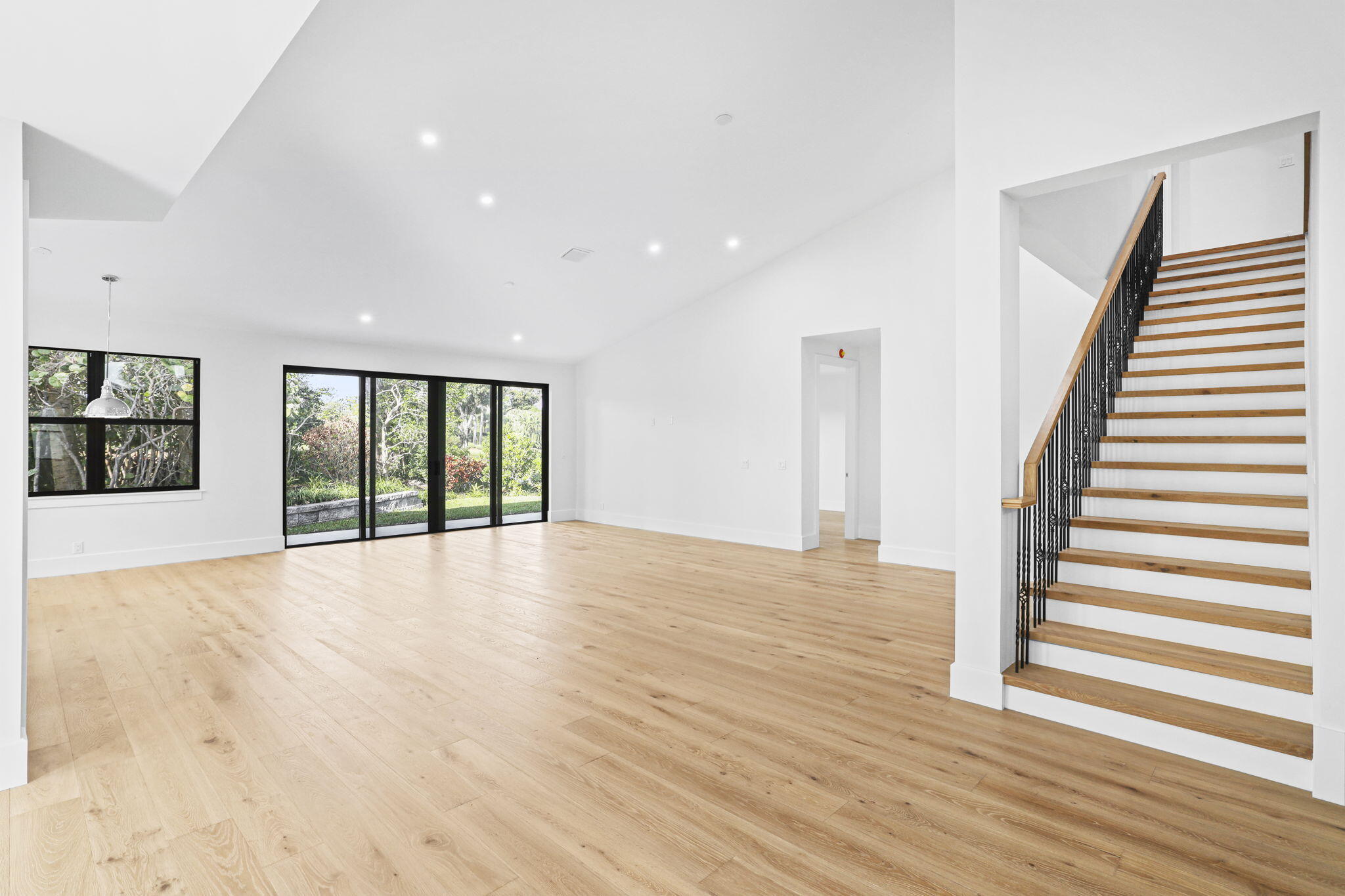 195 Birkdale Jupiter, FL 33458