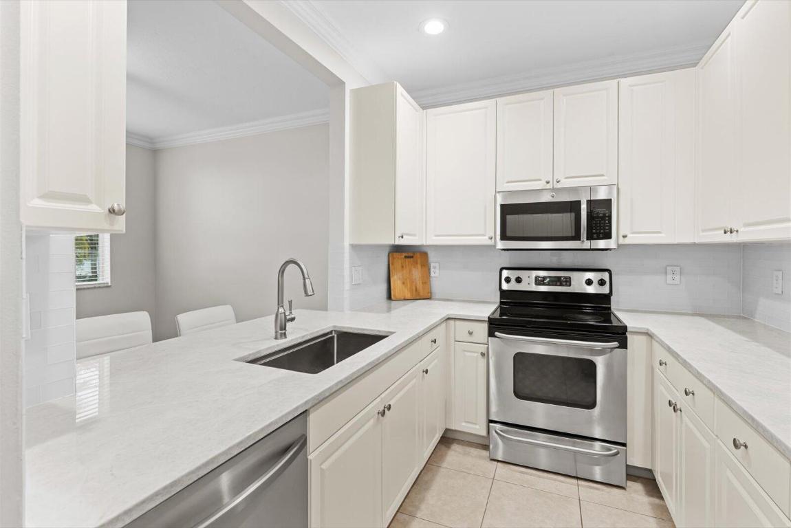 1460 Corbison Pt Jupiter, FL 33458