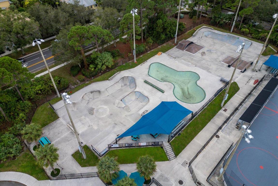 1460 Corbison Pt Jupiter, FL 33458