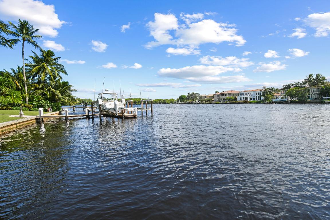 9195 SE Cove Pt Jupiter, FL 33469