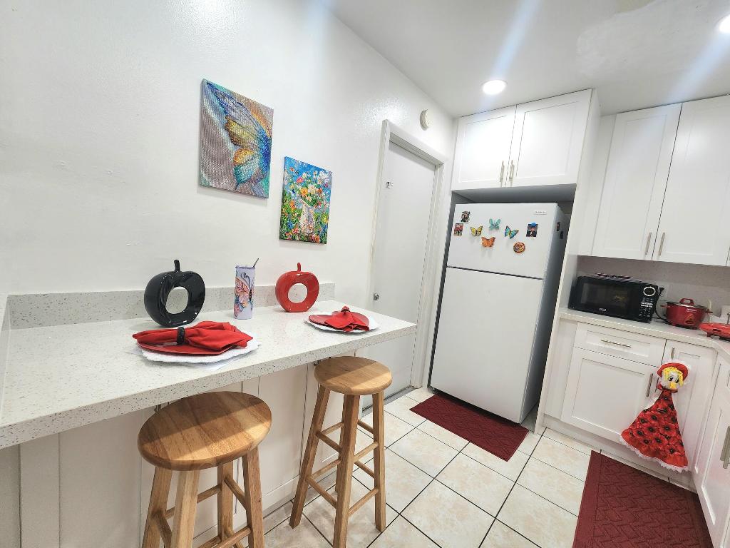 7235 Pine Blf Lake Worth, FL 33467