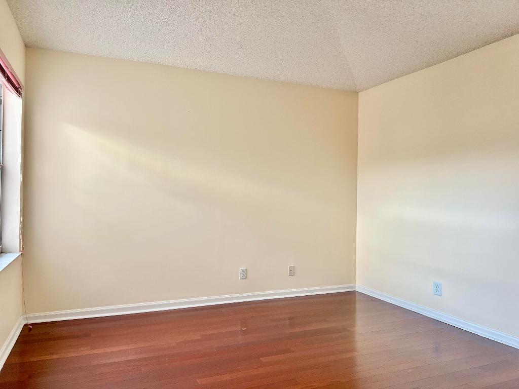 6069 Desert Inn Lake Worth, FL 33463