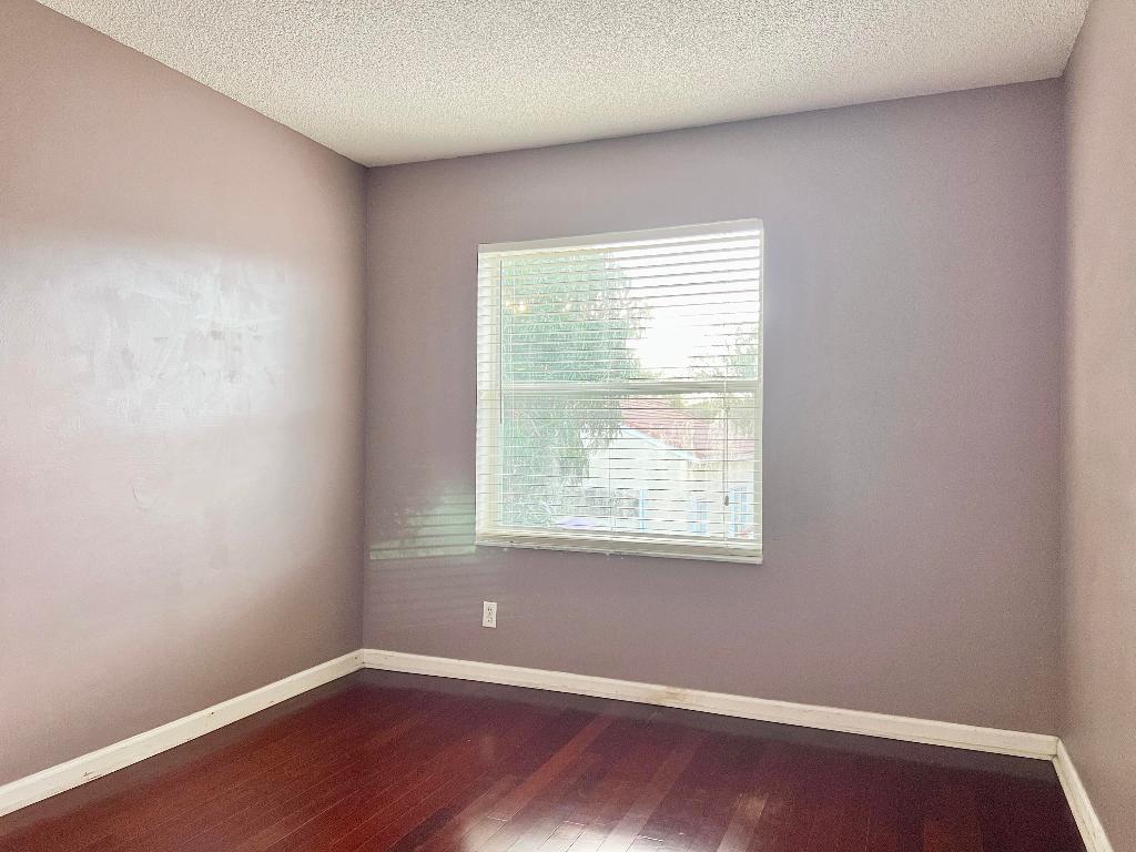 6069 Desert Inn Lake Worth, FL 33463