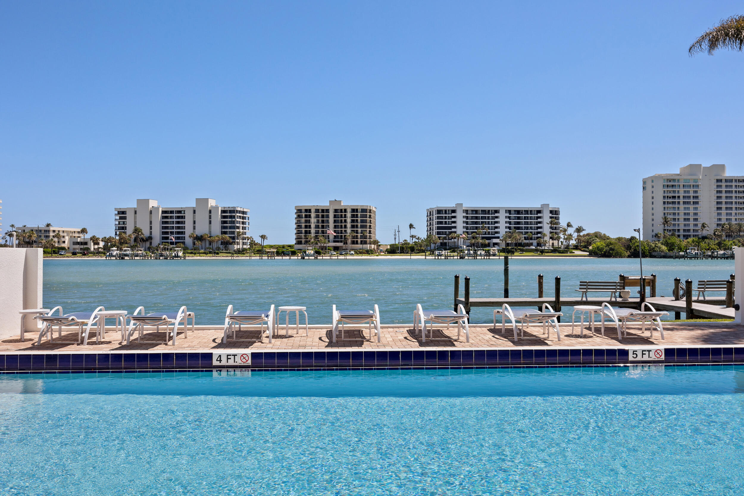 19800 Sandpointe Bay #802 Tequesta, FL 33469