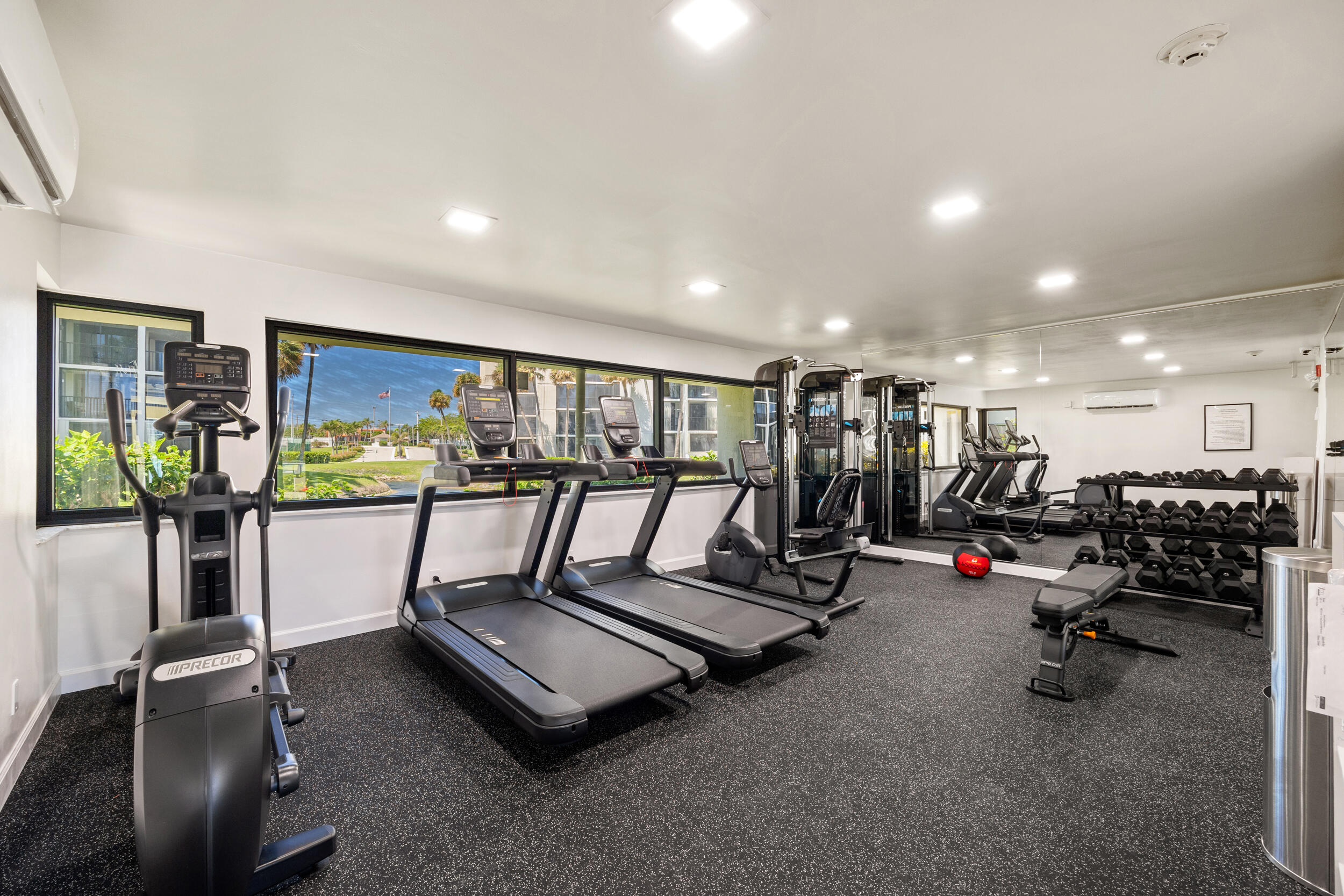 19800 Sandpointe Bay #802 Tequesta, FL 33469