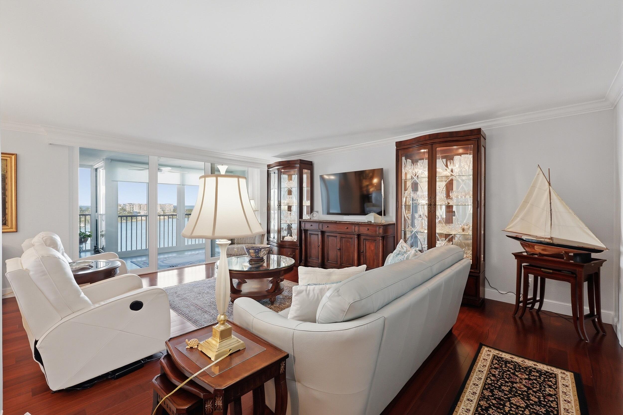 19800 Sandpointe Bay #802 Tequesta, FL 33469