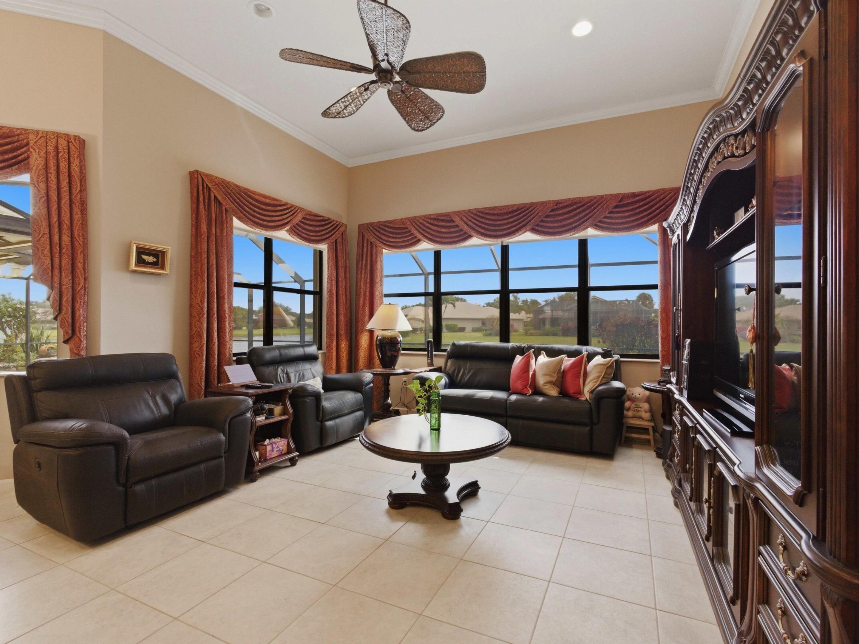 11082 Via Siena Boynton Beach, FL 33437