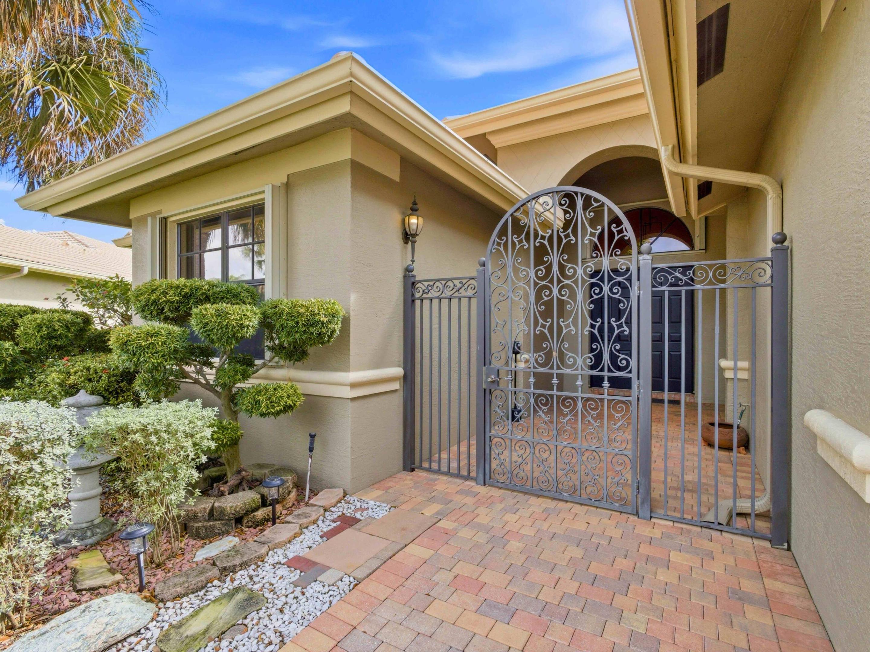 11082 Via Siena Boynton Beach, FL 33437