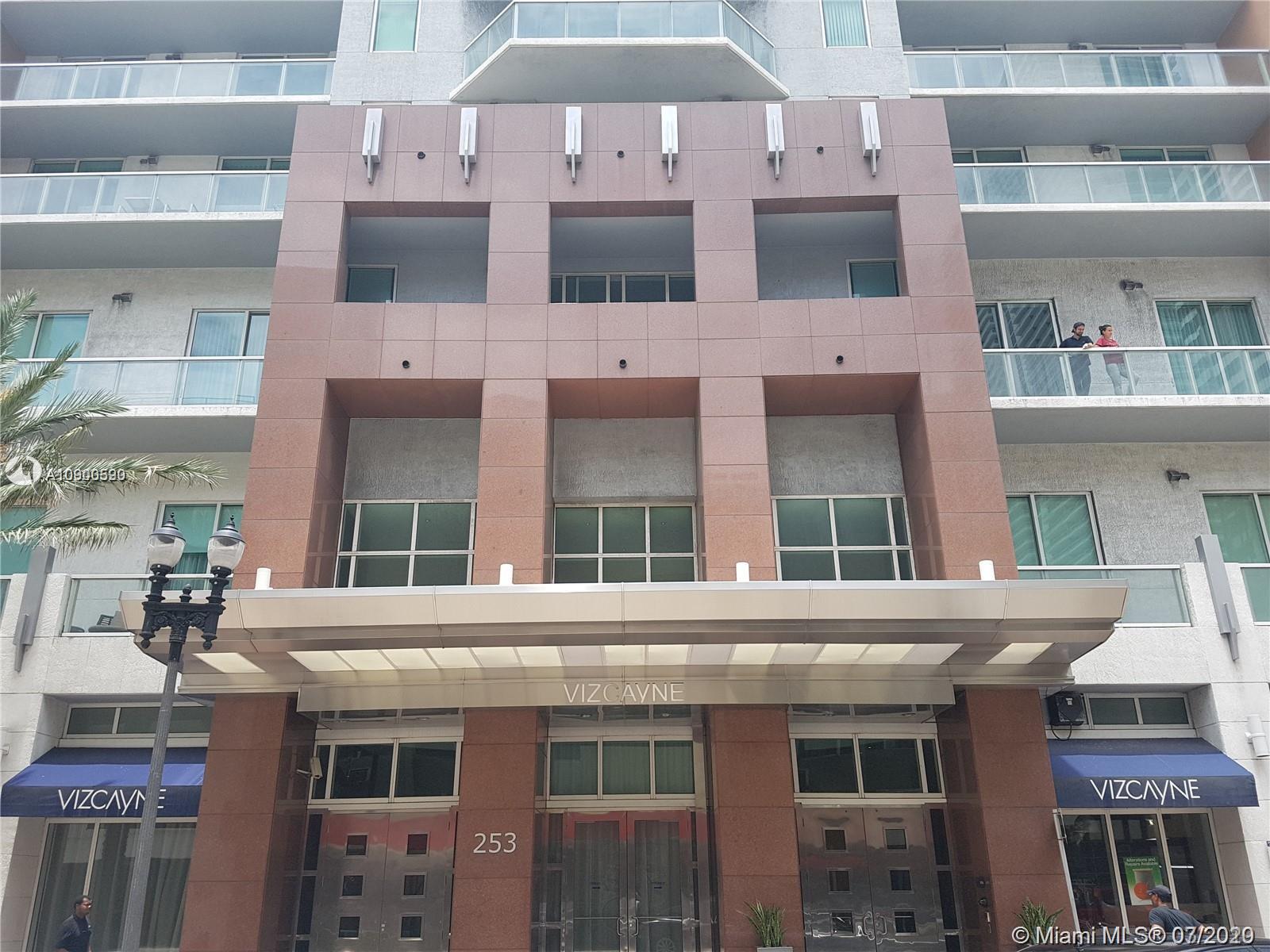 253 NE 2nd St #3008