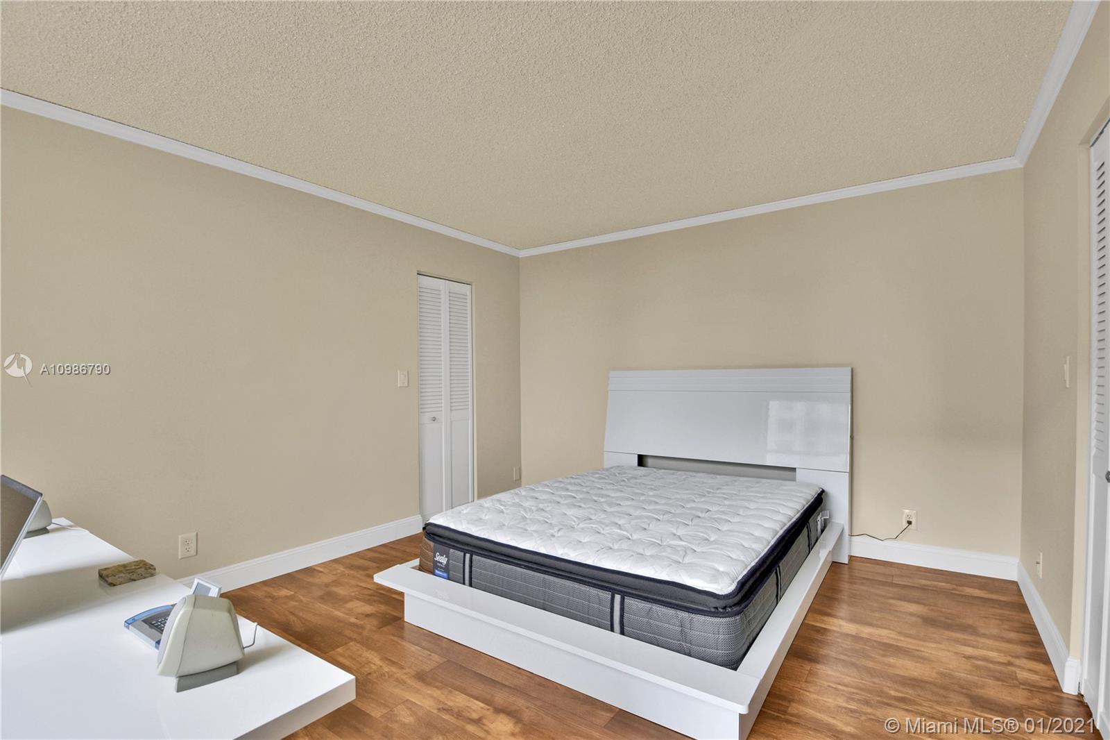 image Biscayne Cove11