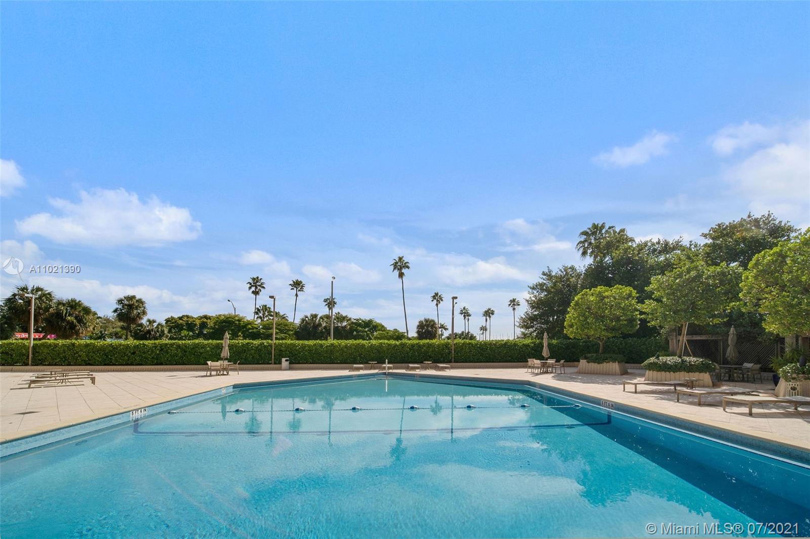 2901 S Bayshore Dr #12F Miami, FL 33133