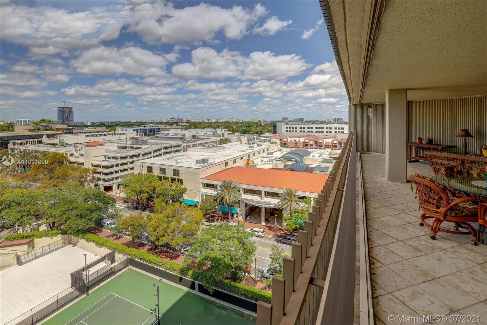 2901 S Bayshore Dr #12F Miami, FL 33133