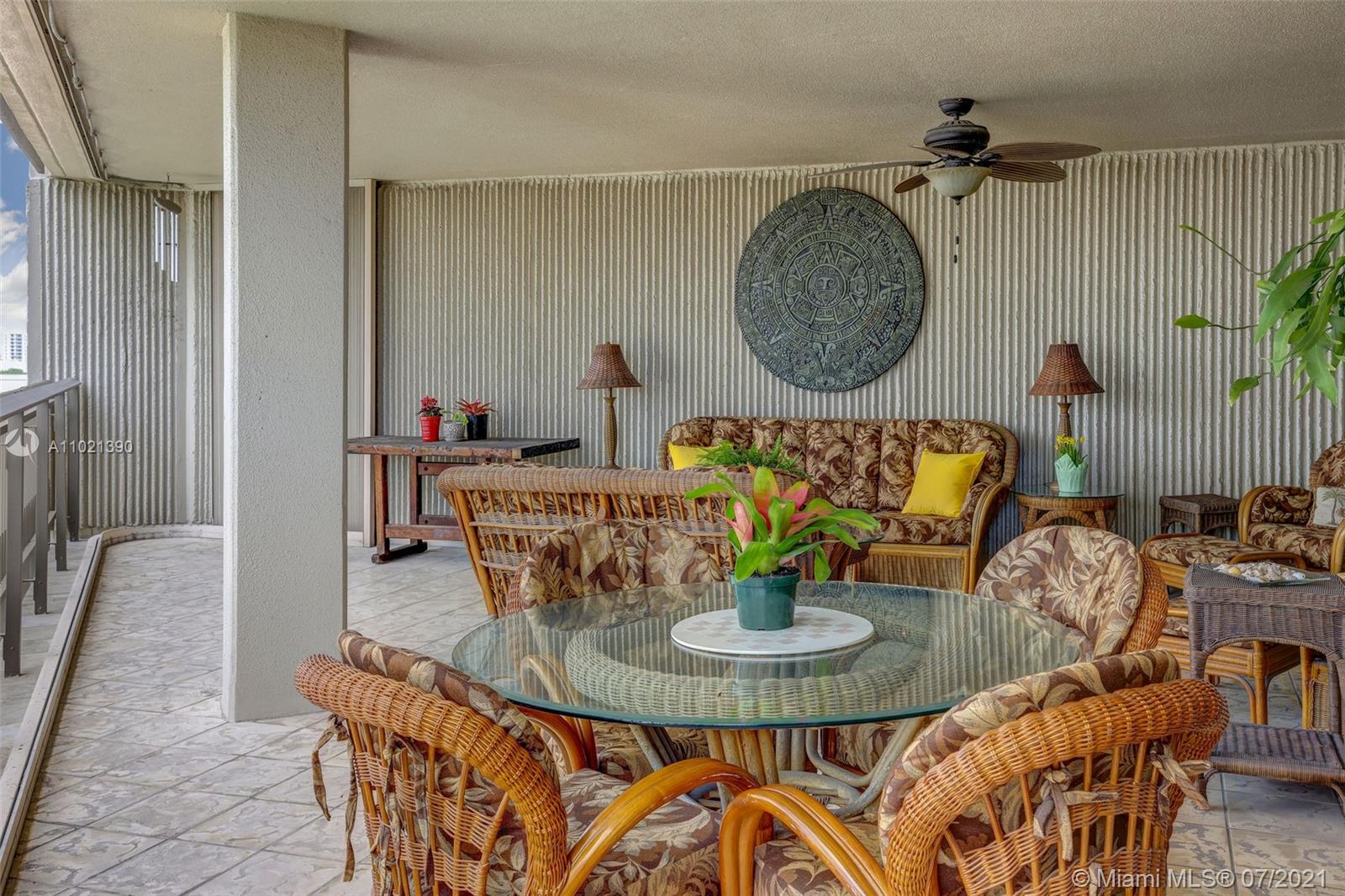 2901 S Bayshore Dr #12F Miami, FL 33133