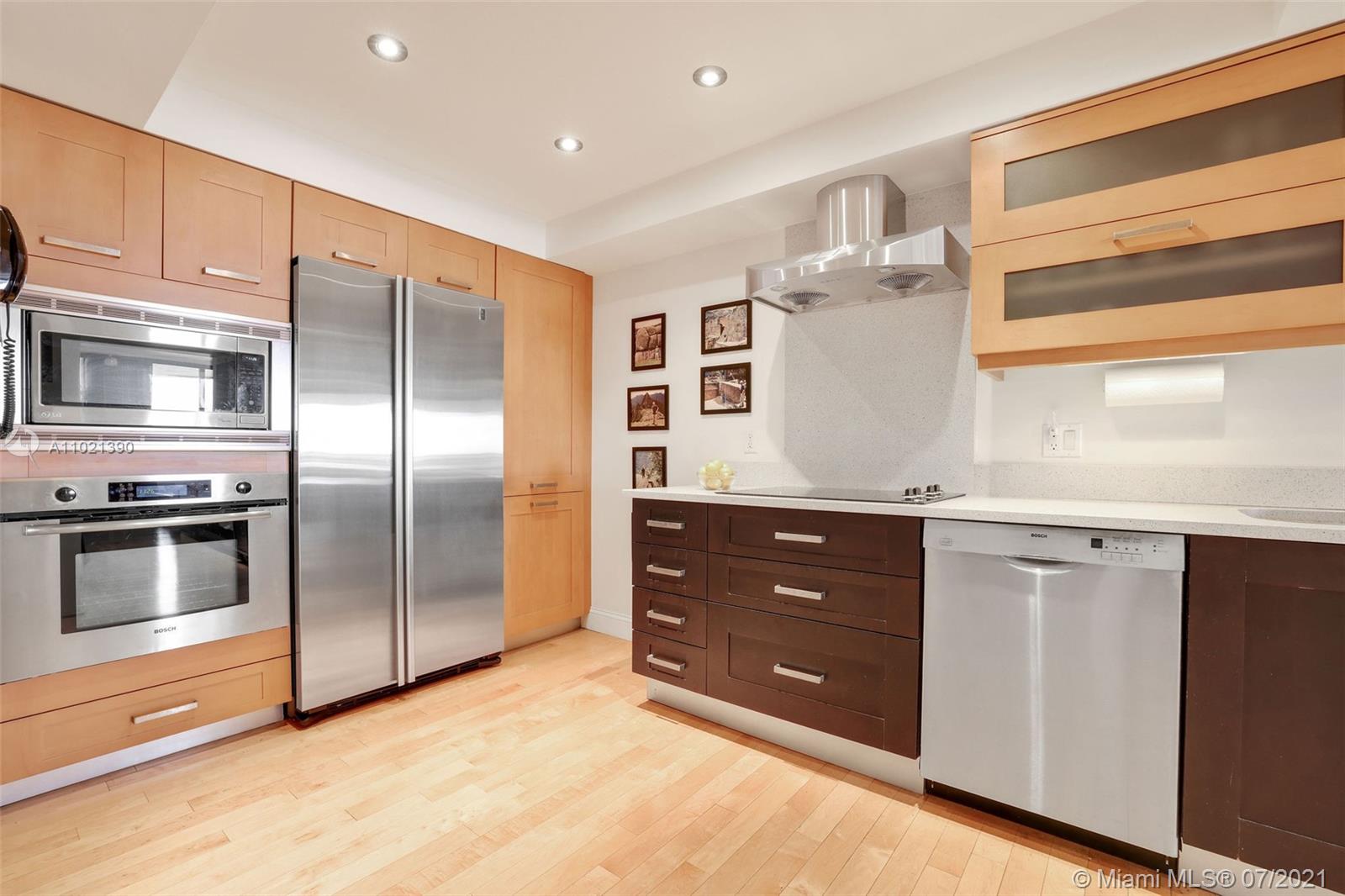 2901 S Bayshore Dr #12F Miami, FL 33133