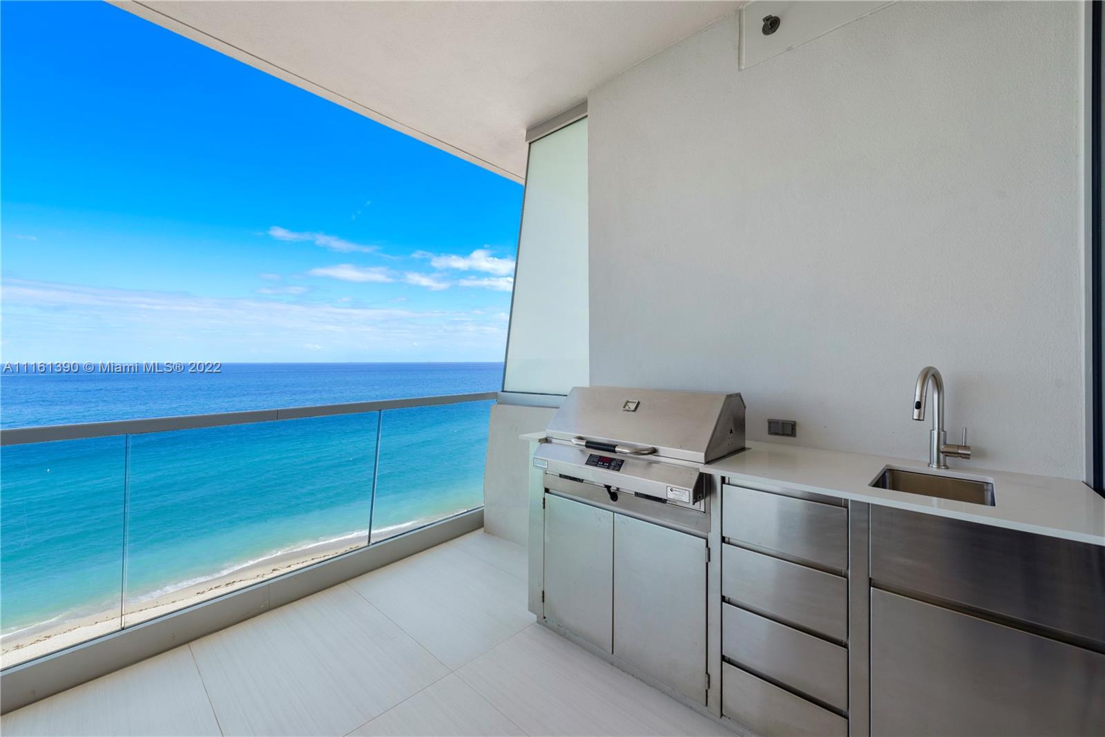 image Turnberry Ocean Club17