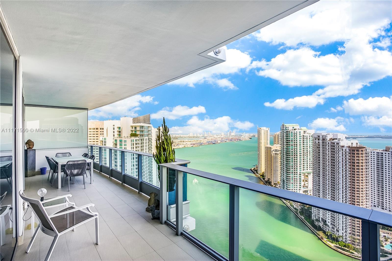 image Epic Residences3