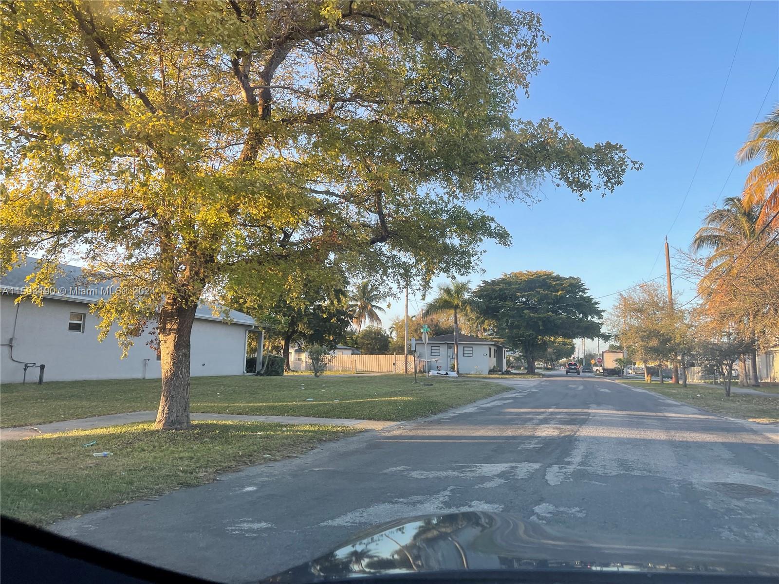 6 Nw Ave,Hallandale Beach, FL 33009