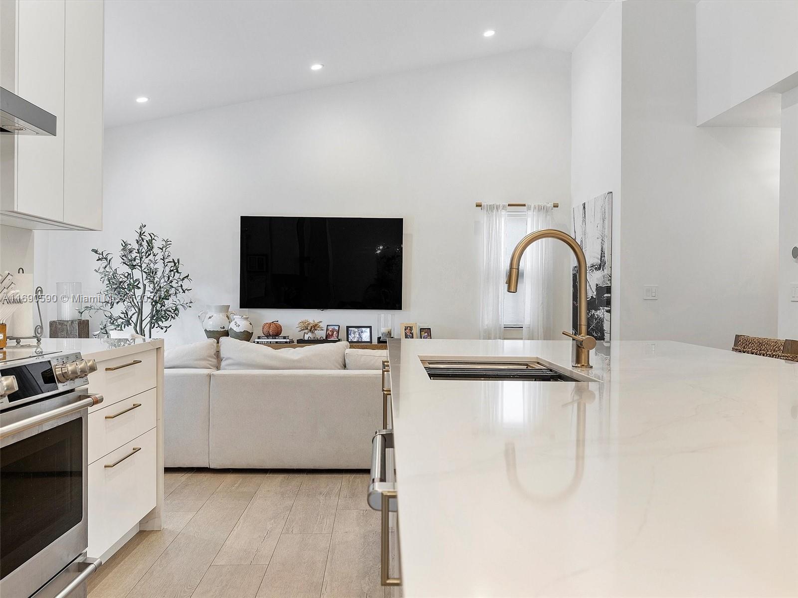 3776 SW 107th Ct Miami, FL 33165