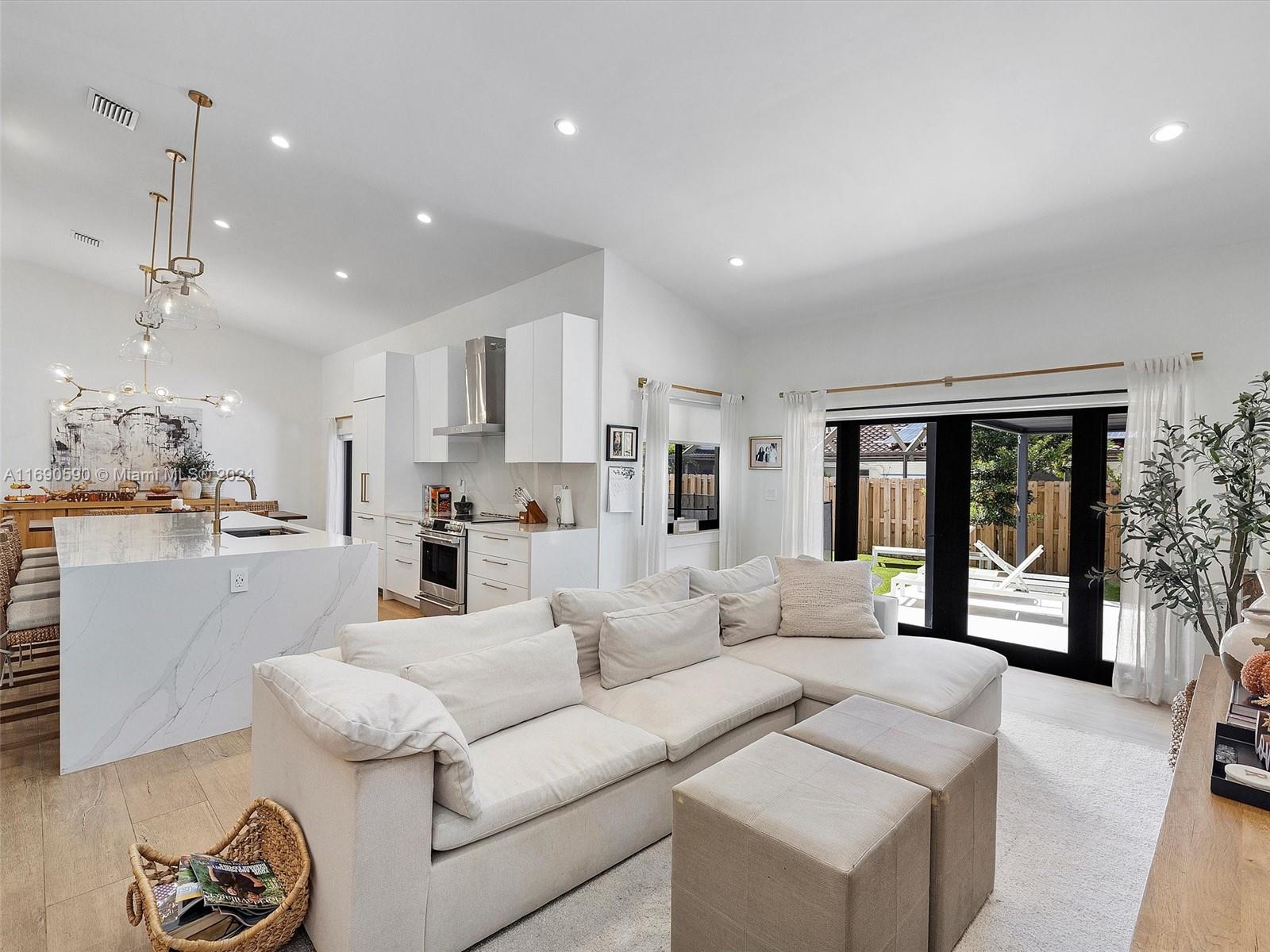 3776 SW 107th Ct Miami, FL 33165