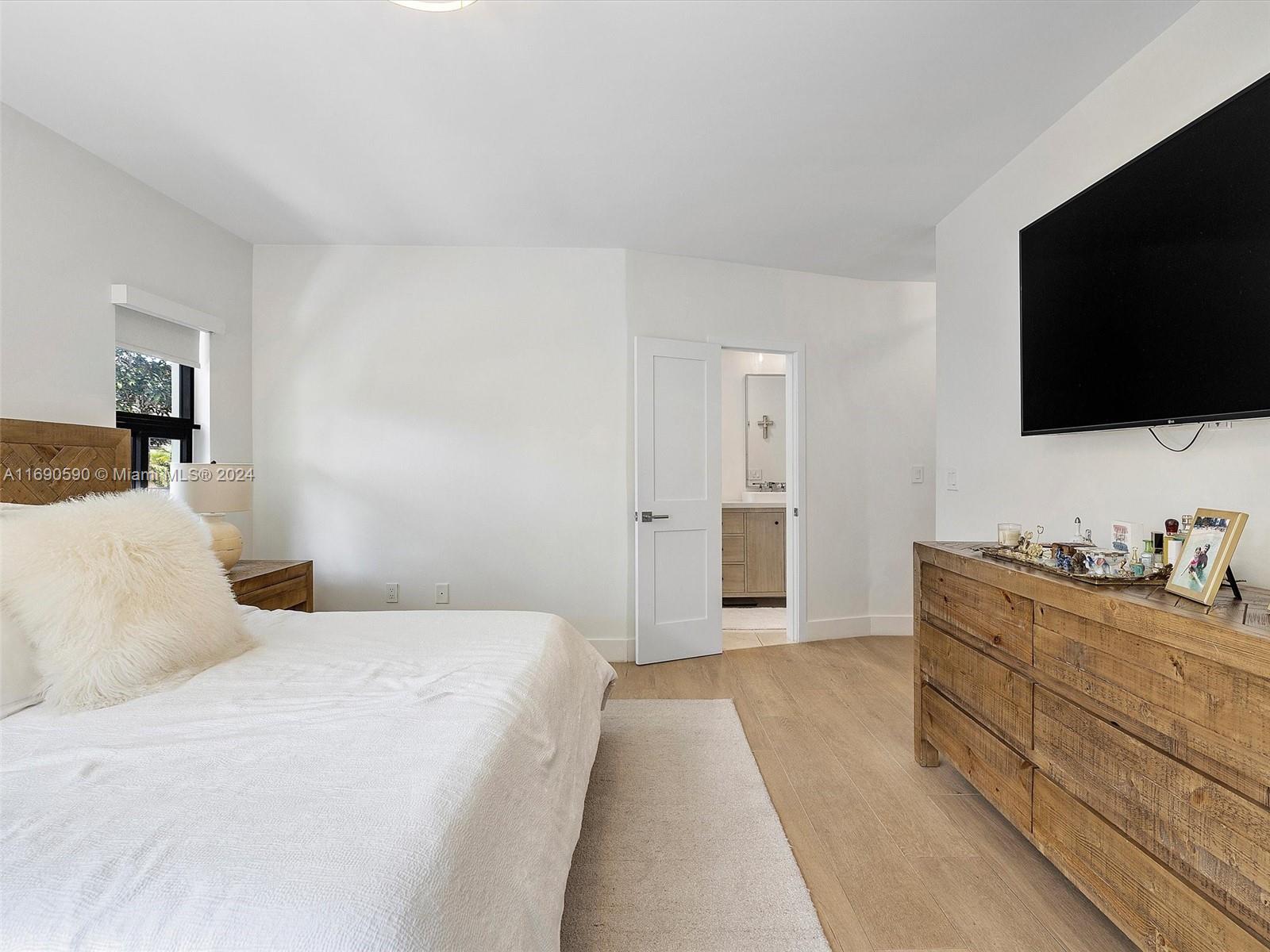 3776 SW 107th Ct Miami, FL 33165