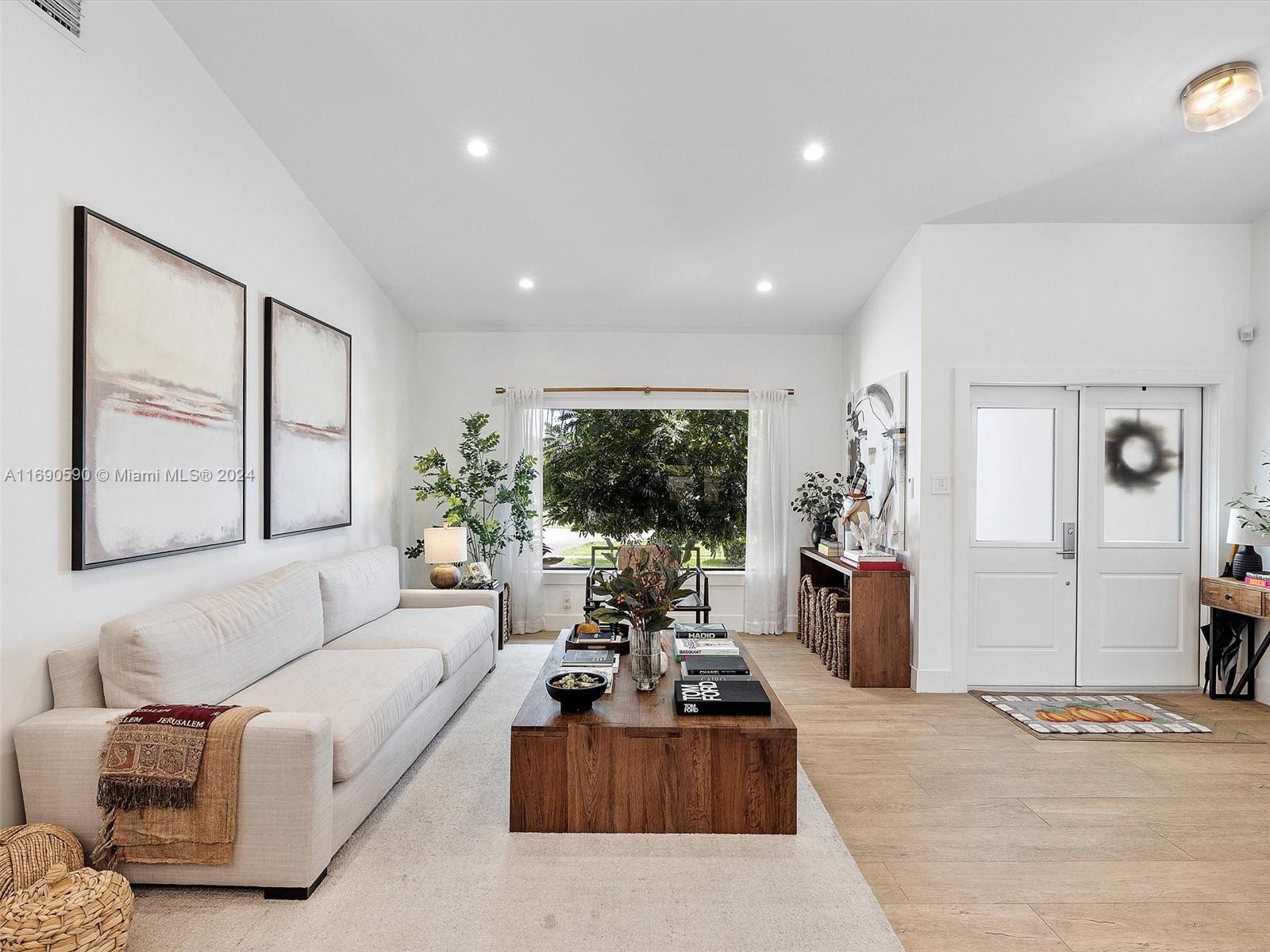 3776 SW 107th Ct Miami, FL 33165