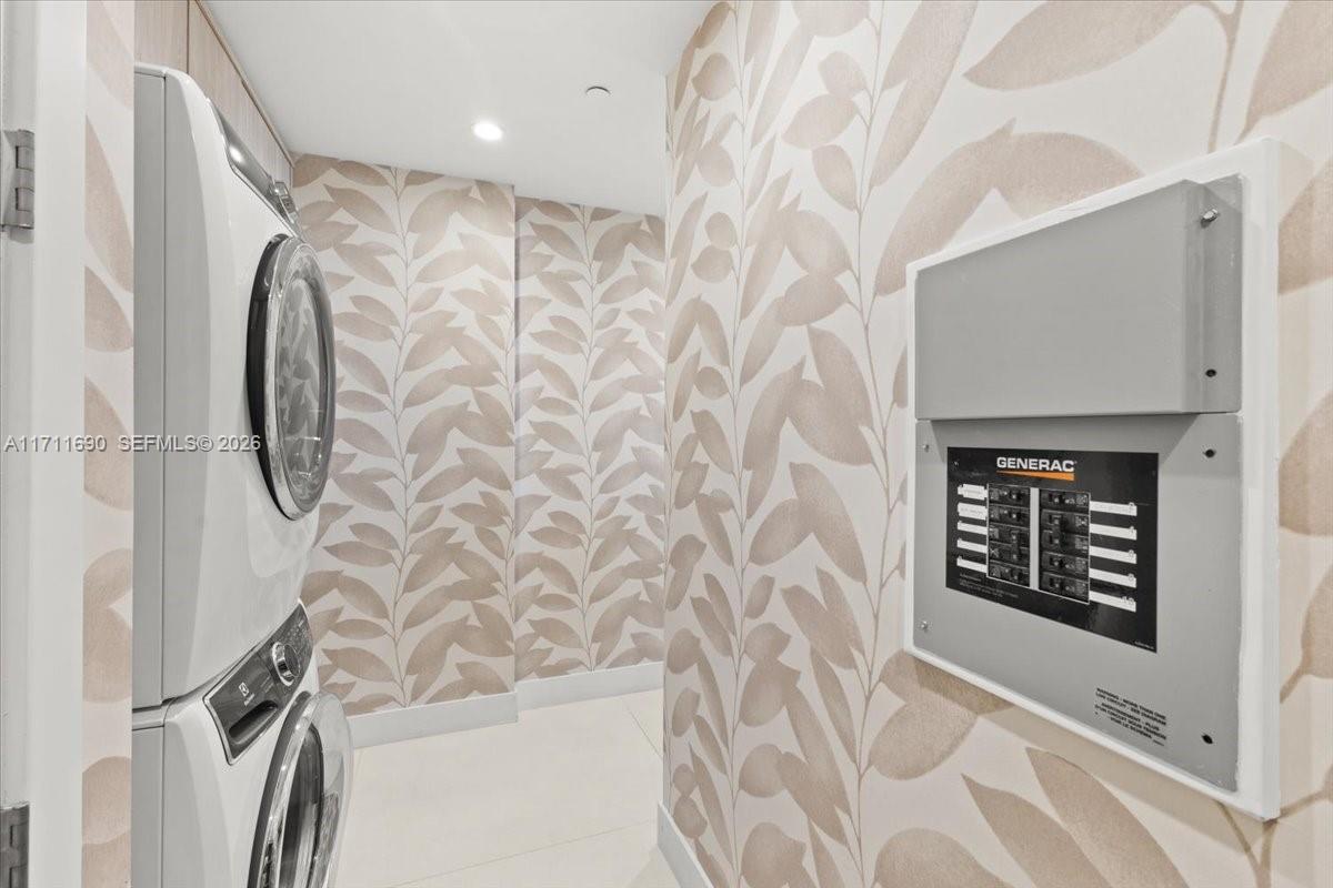 21 Isle Of Venice Dr #PH1 Fort Lauderdale, FL 33301